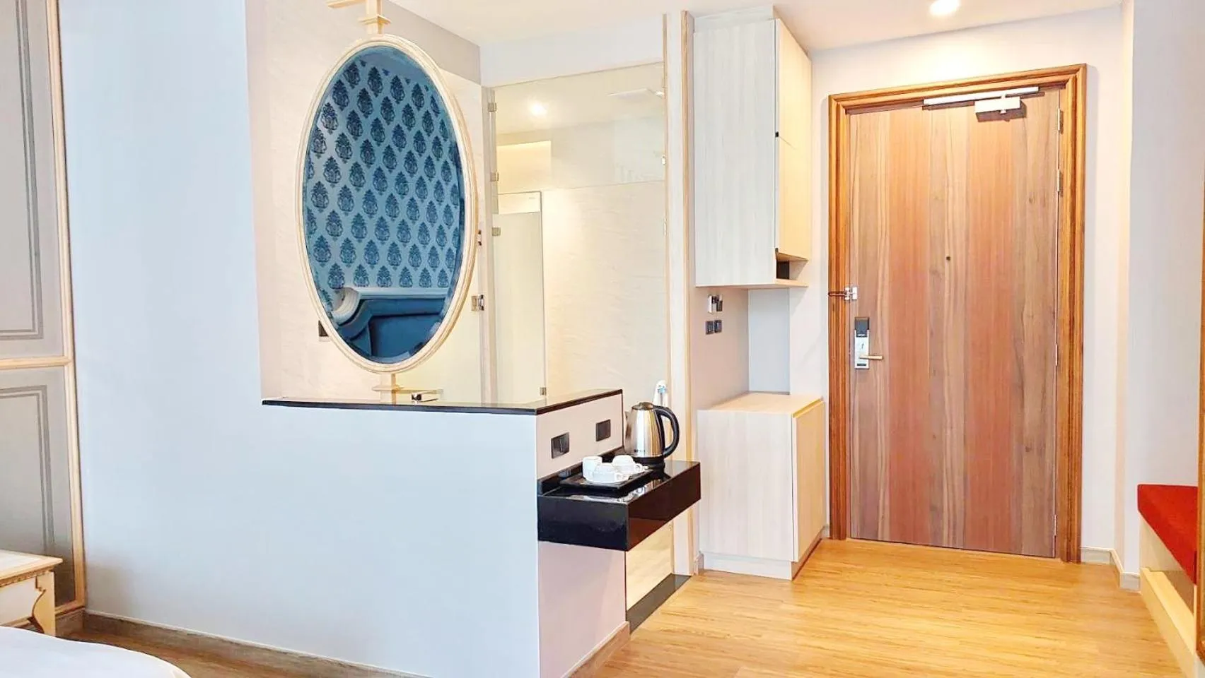 Grand Lord Hotel & Residence - Khao chi chan Pattaya