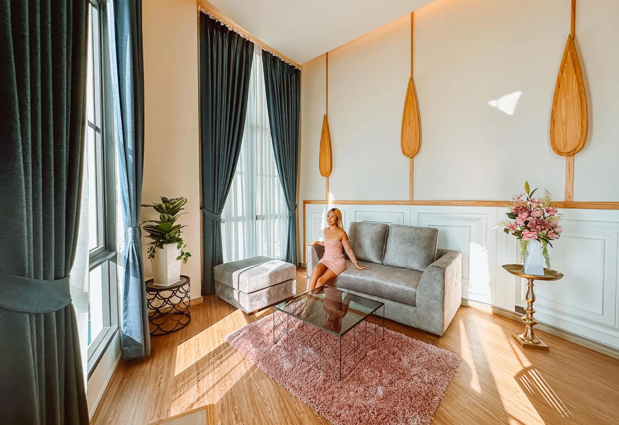 Living room in Grand Lord Hotel & Residence - Khao chi chan Pattaya