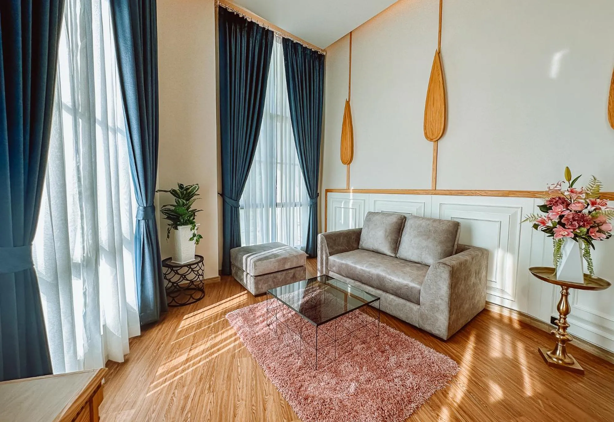 Seating area in Grand Lord Hotel & Residence - Khao chi chan Pattaya