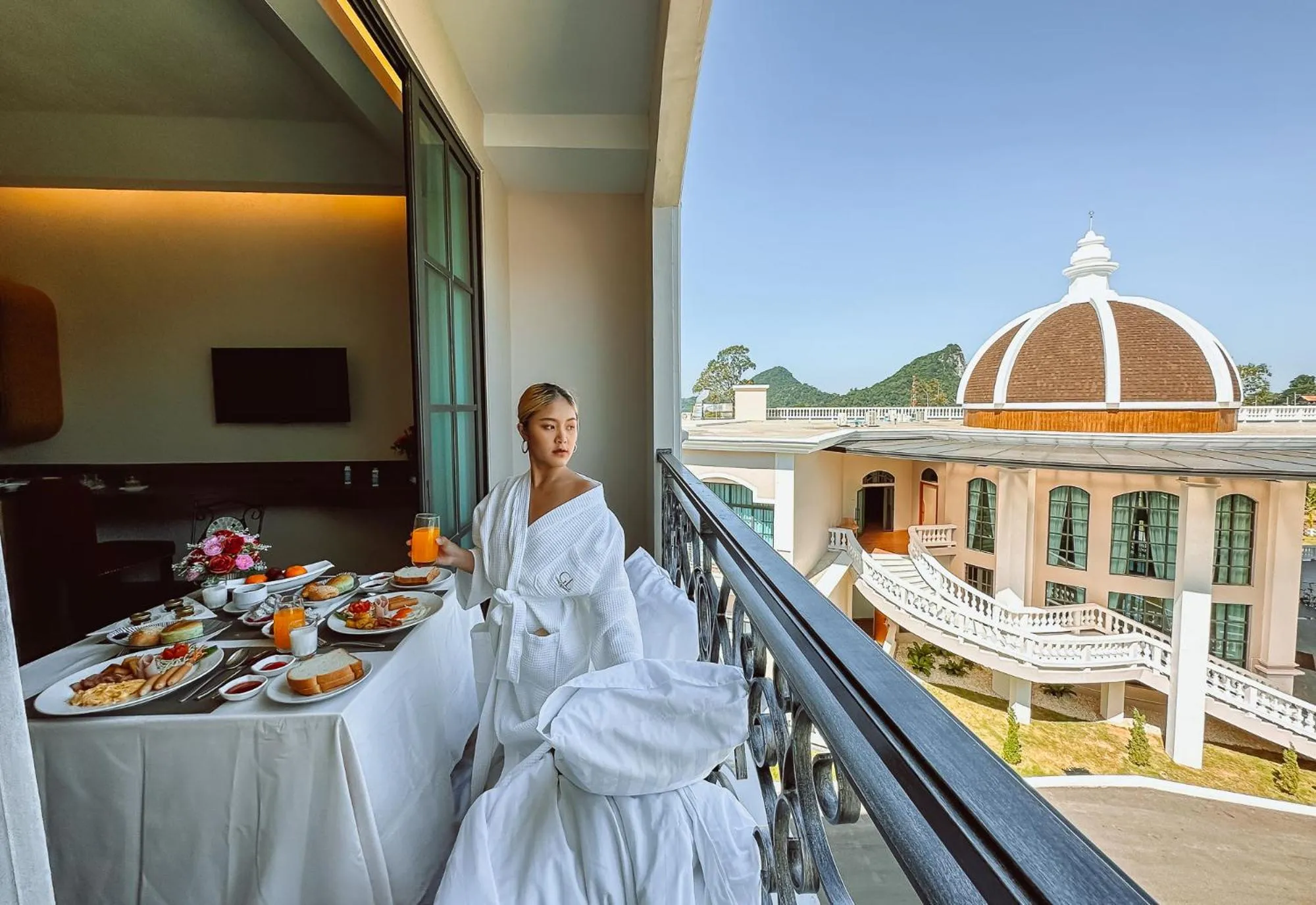 Breakfast in Grand Lord Hotel & Residence - Khao chi chan Pattaya