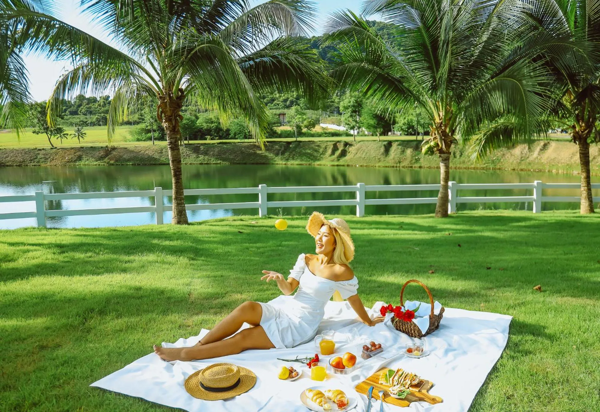 Garden in Grand Lord Hotel & Residence - Khao chi chan Pattaya