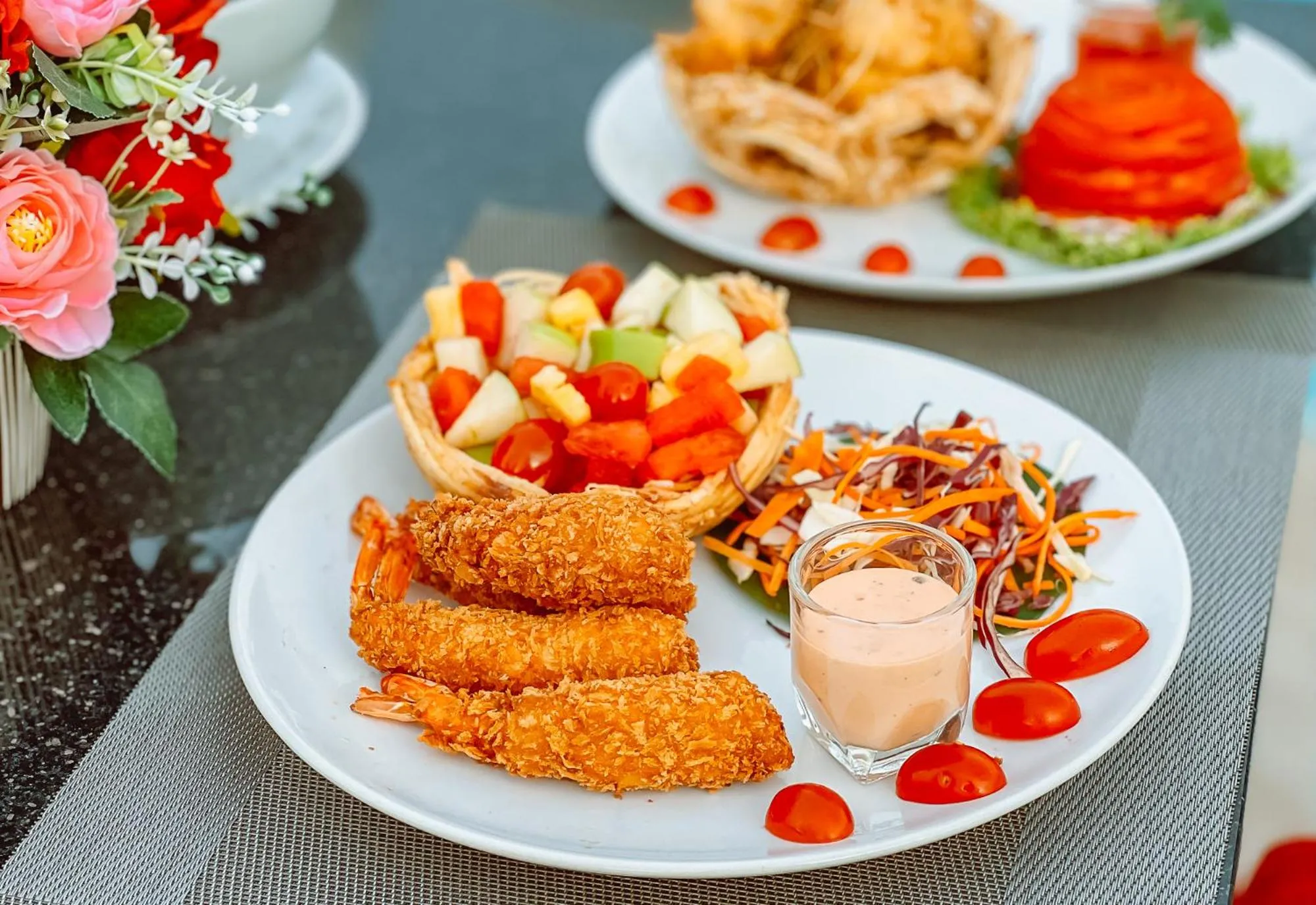 Restaurant/places to eat in Grand Lord Hotel & Residence - Khao chi chan Pattaya