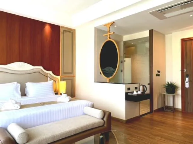 Photo of the whole room, Bed in Grand Lord Hotel & Residence - Khao chi chan Pattaya