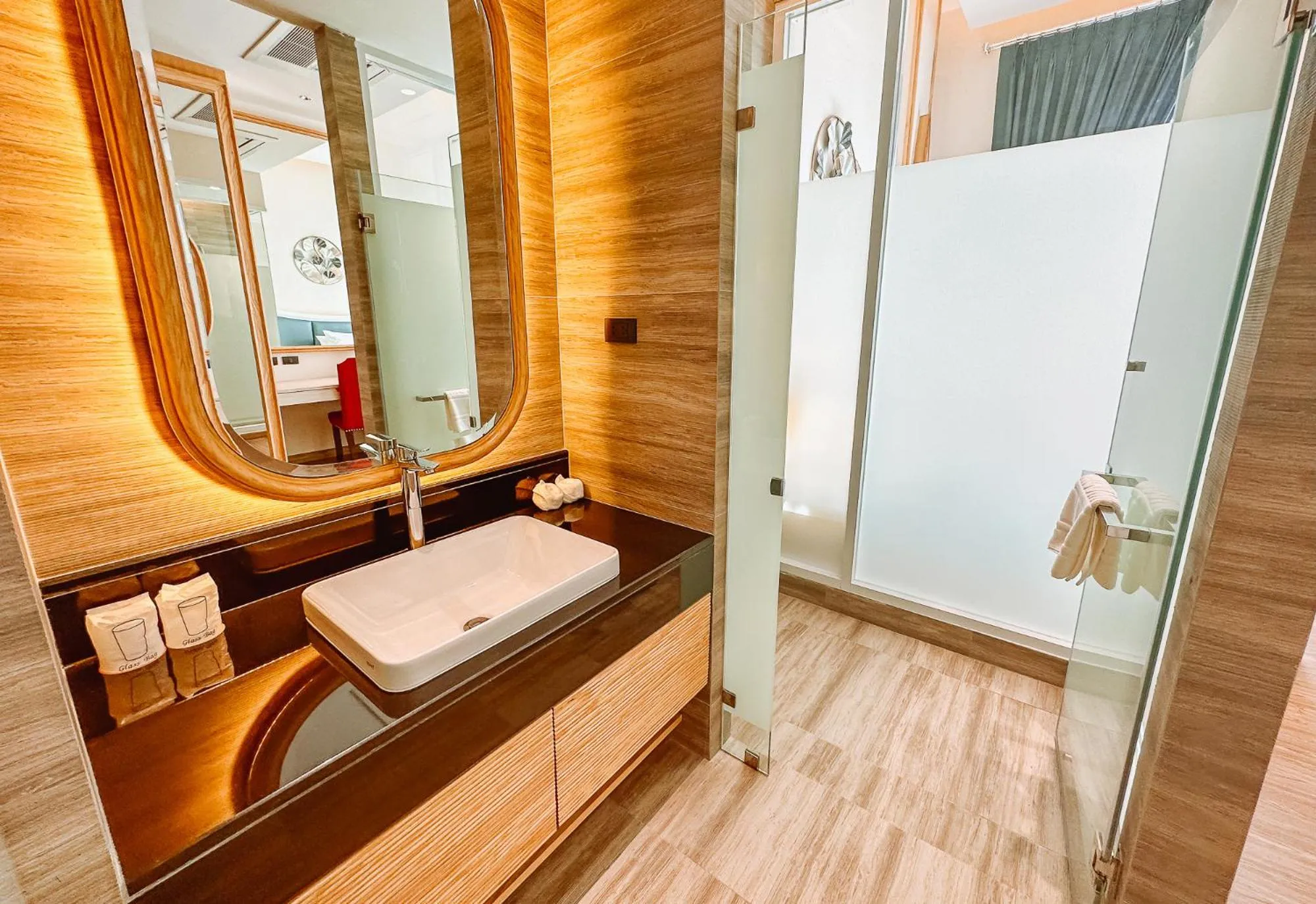 Bedroom in Grand Lord Hotel & Residence - Khao chi chan Pattaya