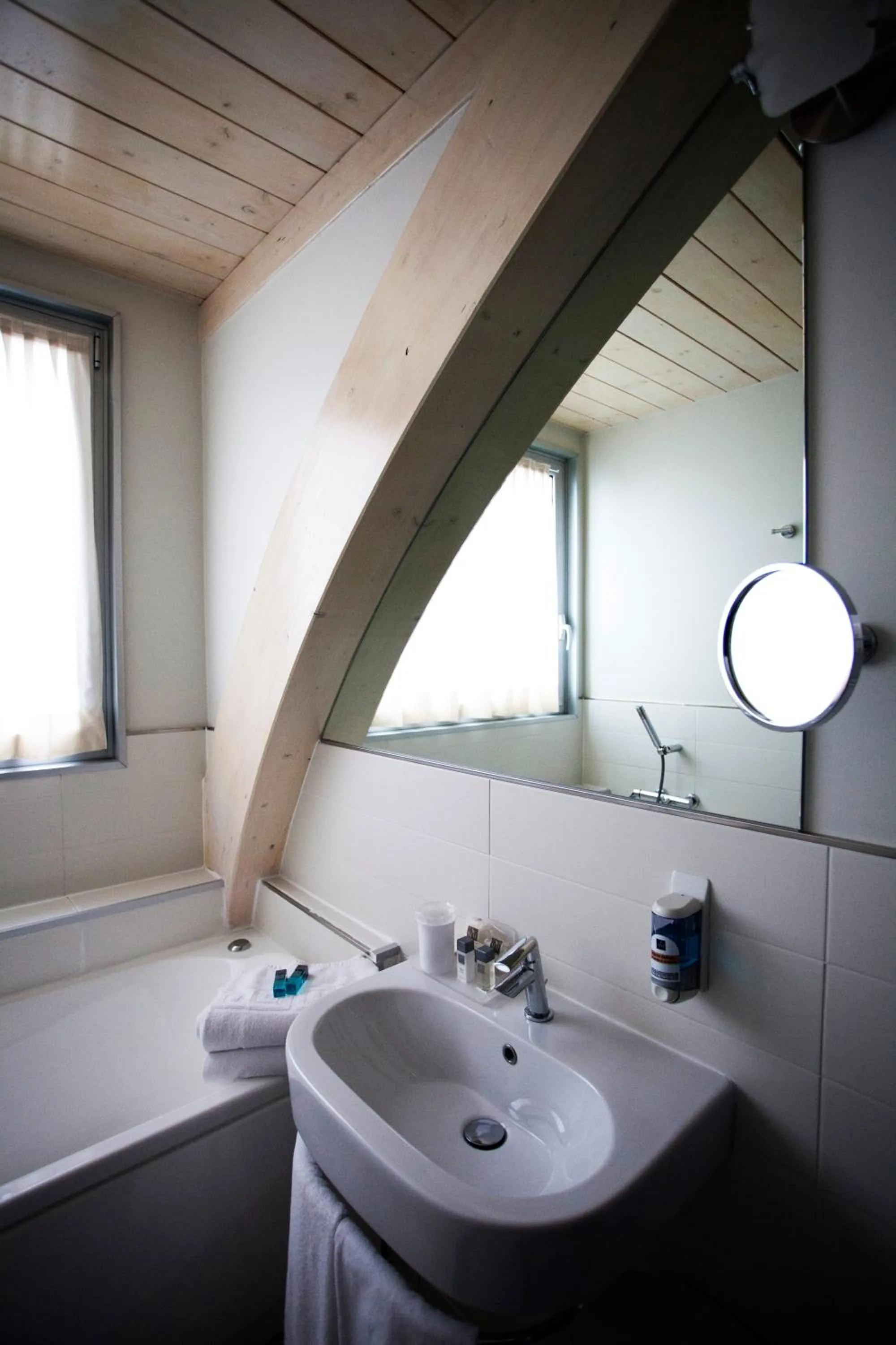 Toilet in Hotel Mosaico