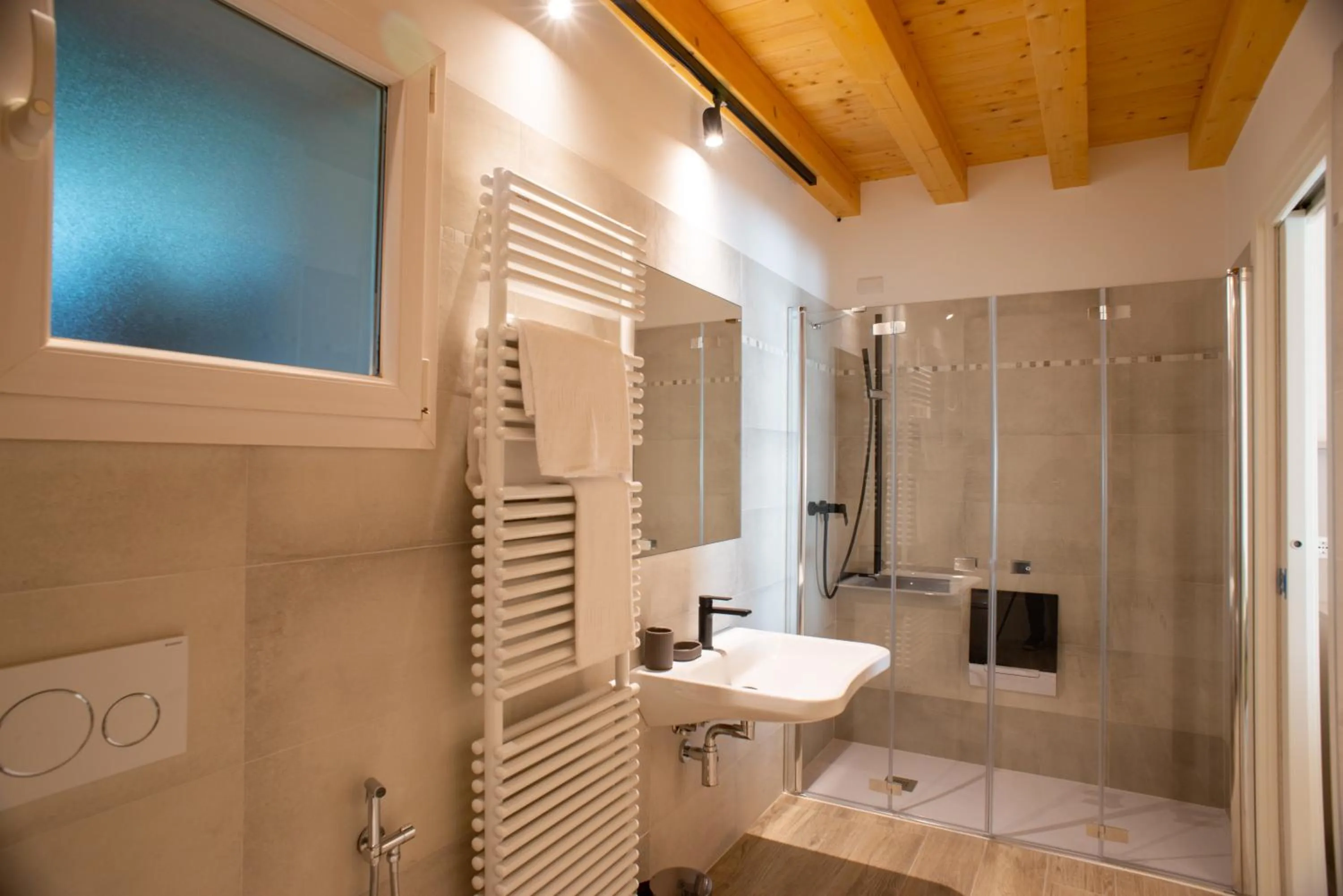 Shower in Relais La Dolce Vite