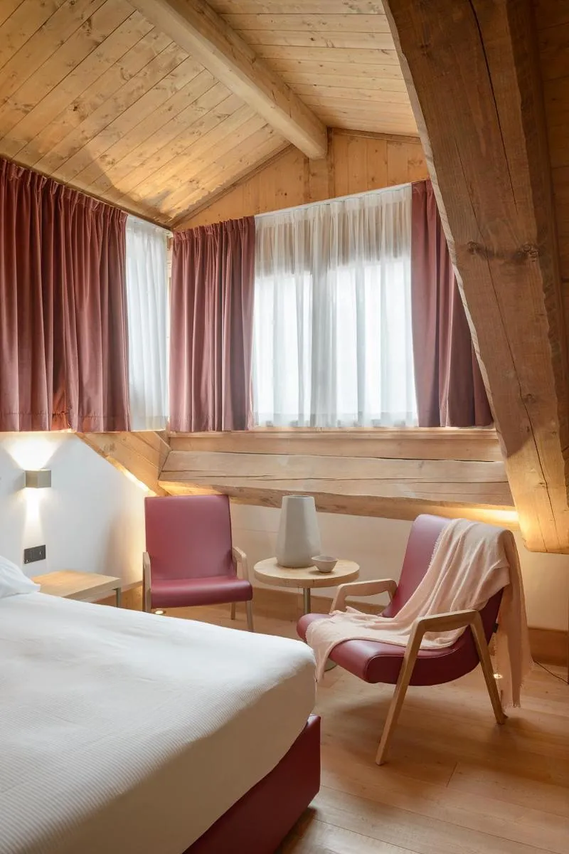 Bed in Royal Hotel Cortina