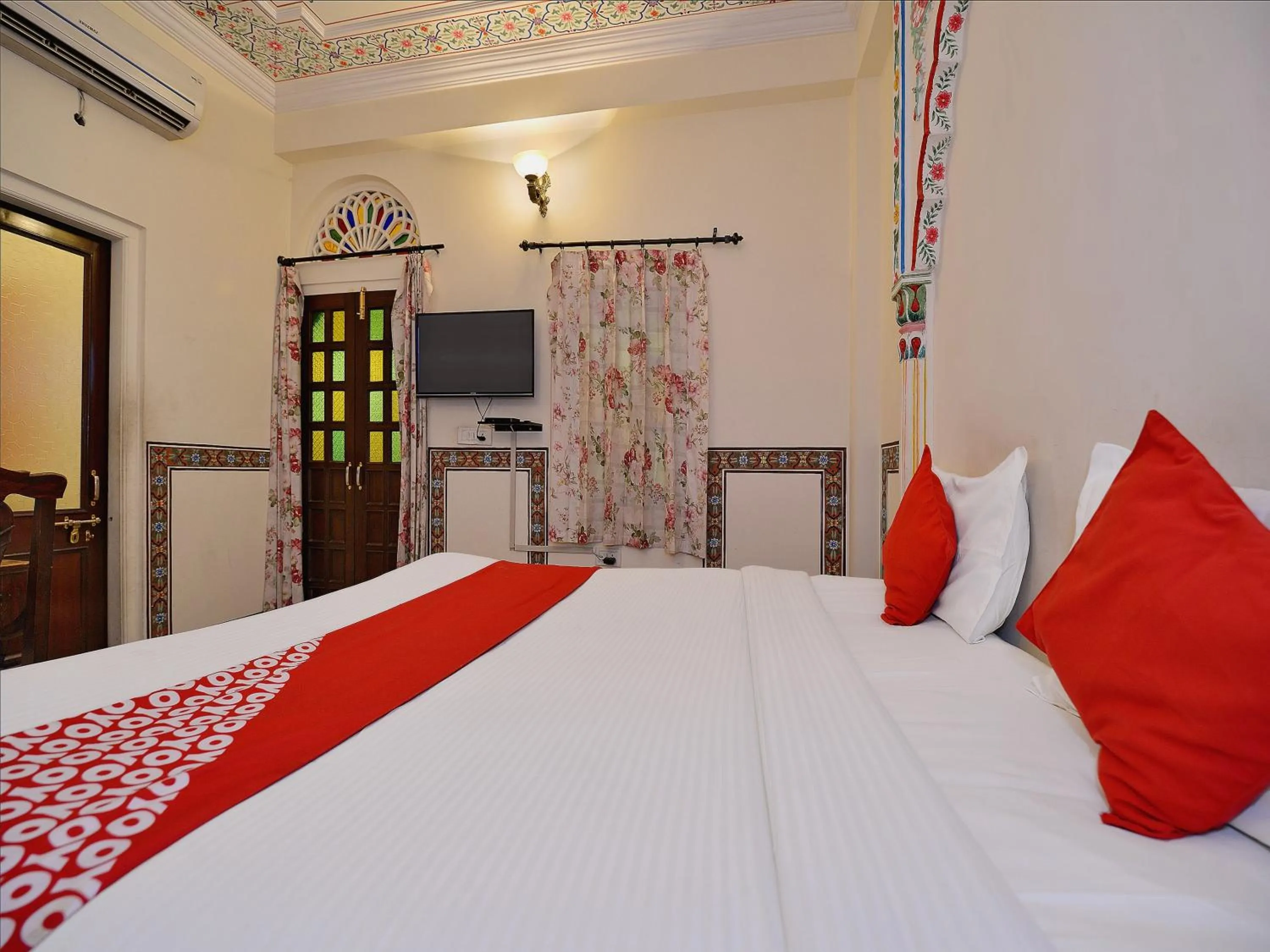 Bedroom in Super Hotel O Tordi Haveli