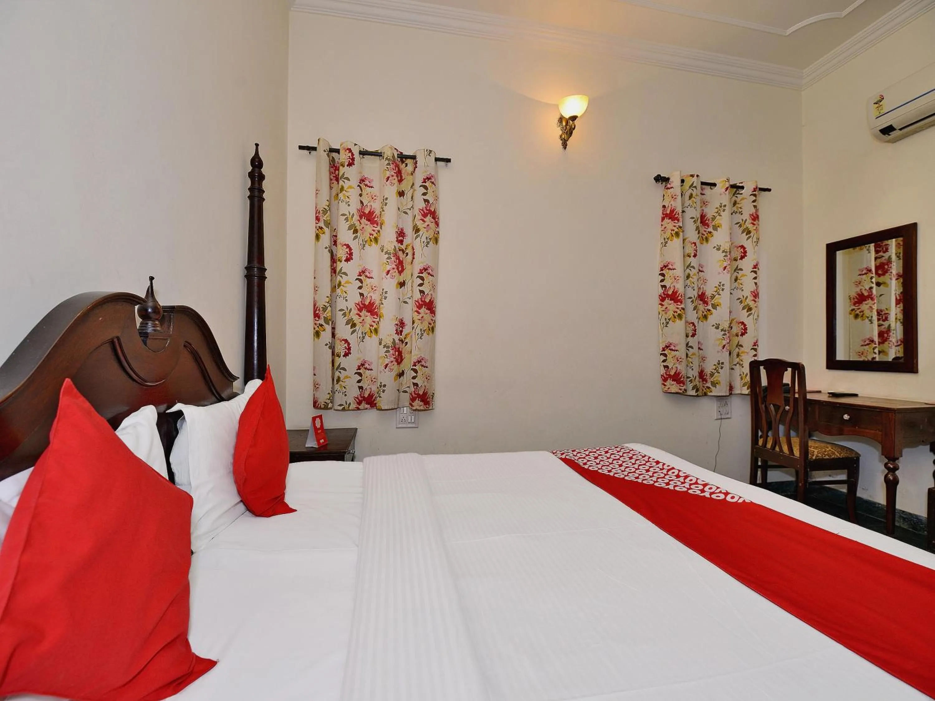 Bedroom in Super Hotel O Tordi Haveli