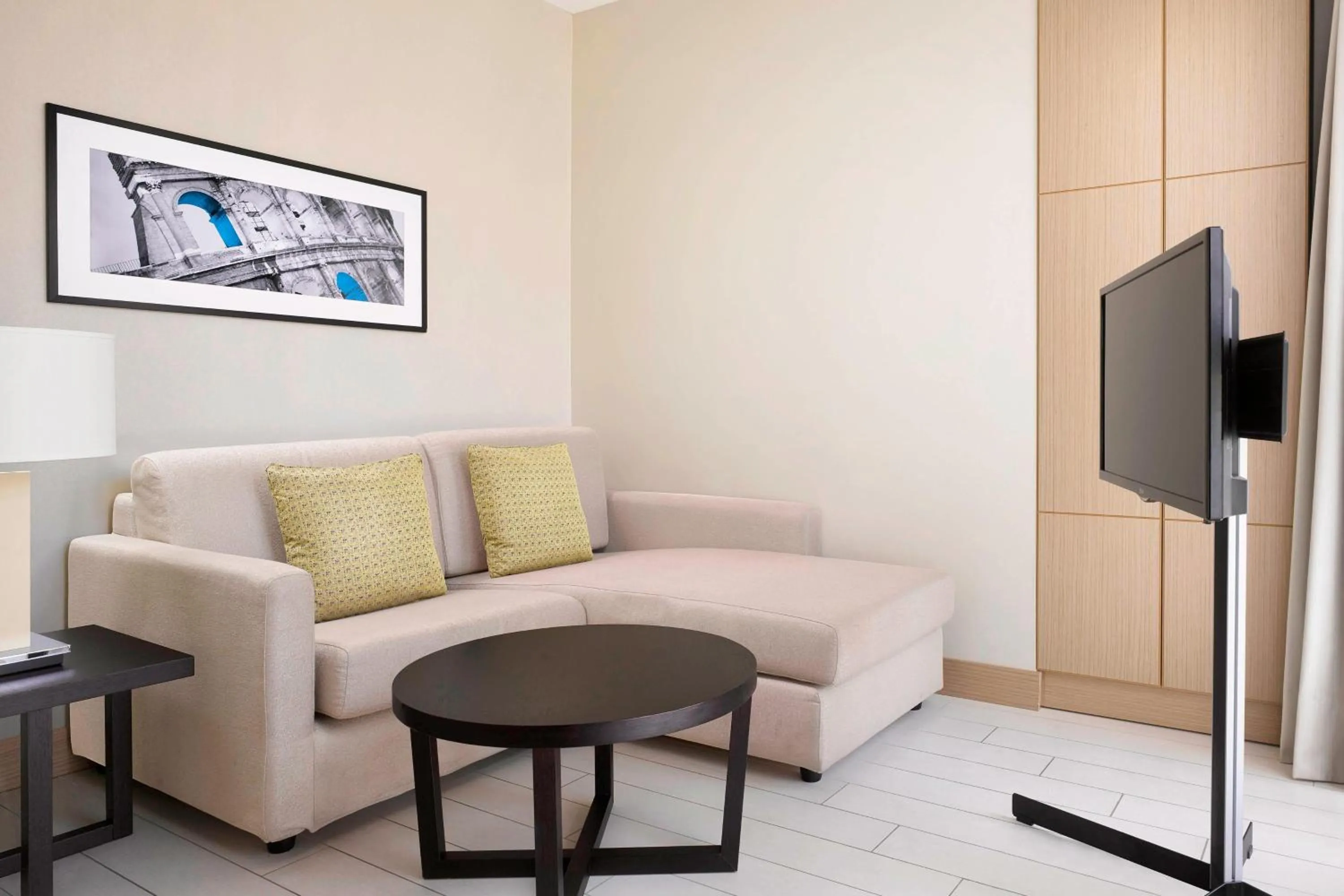 Living room in Le Meridien Visconti Rome