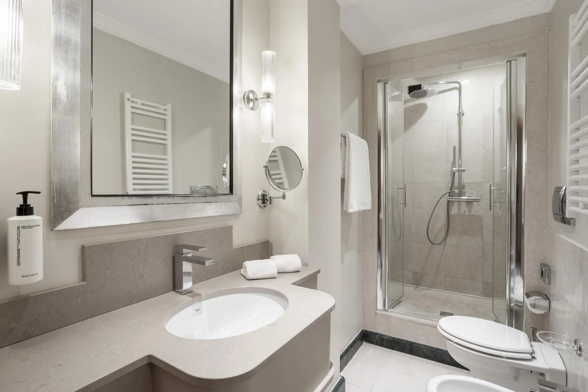 Shower in Room Mate Collection Mia, Rome Colosseum