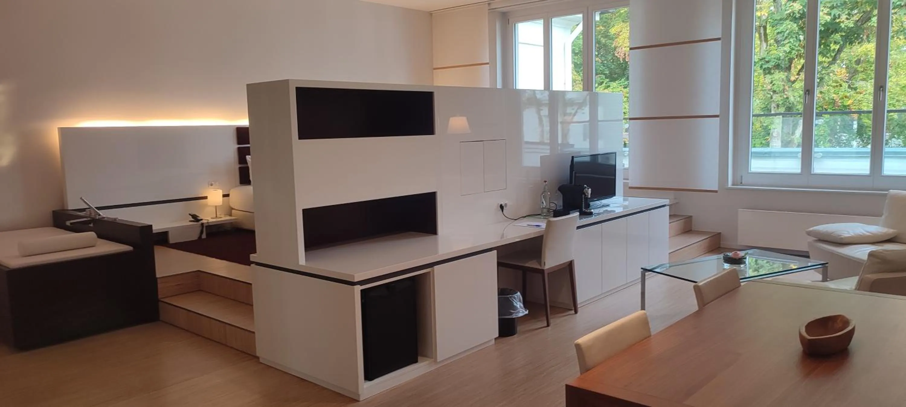 TV and multimedia in Hotel Kieler Yacht-Club