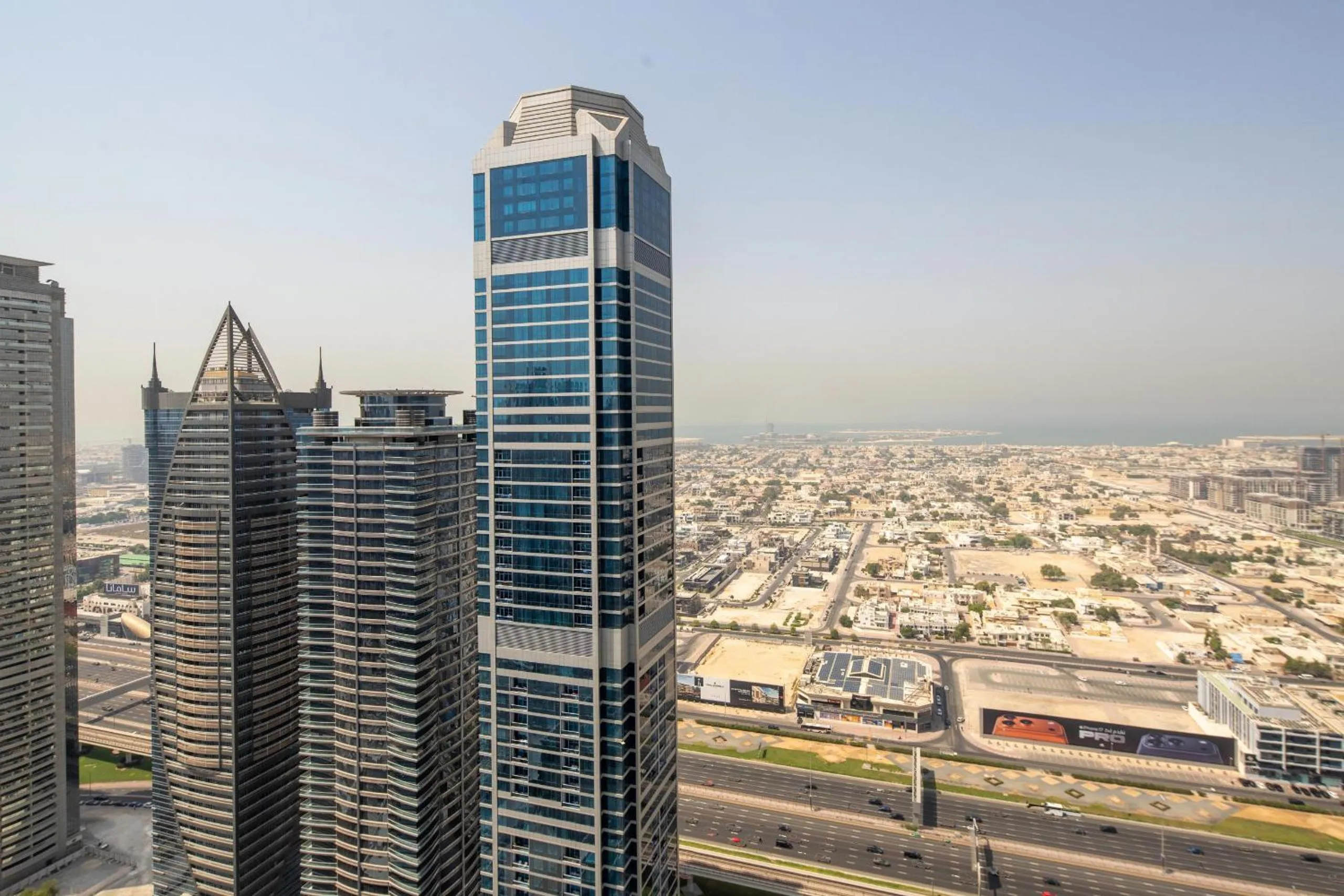 Bed in Frank Porter - Paramount Midtown