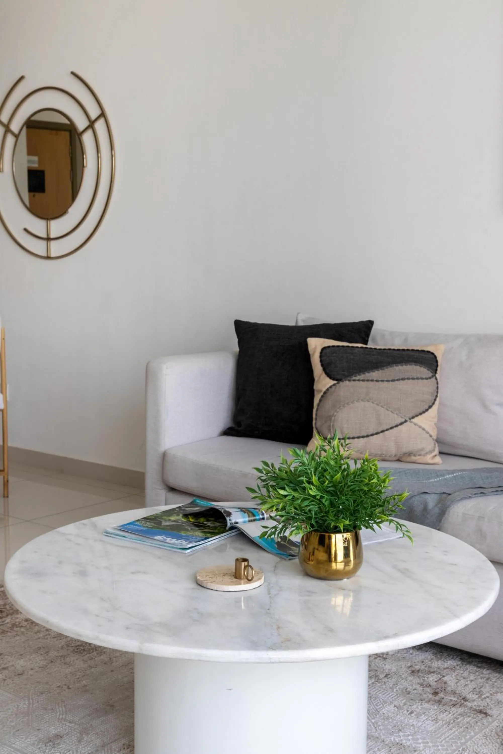 Decorative detail in Frank Porter - Paramount Midtown