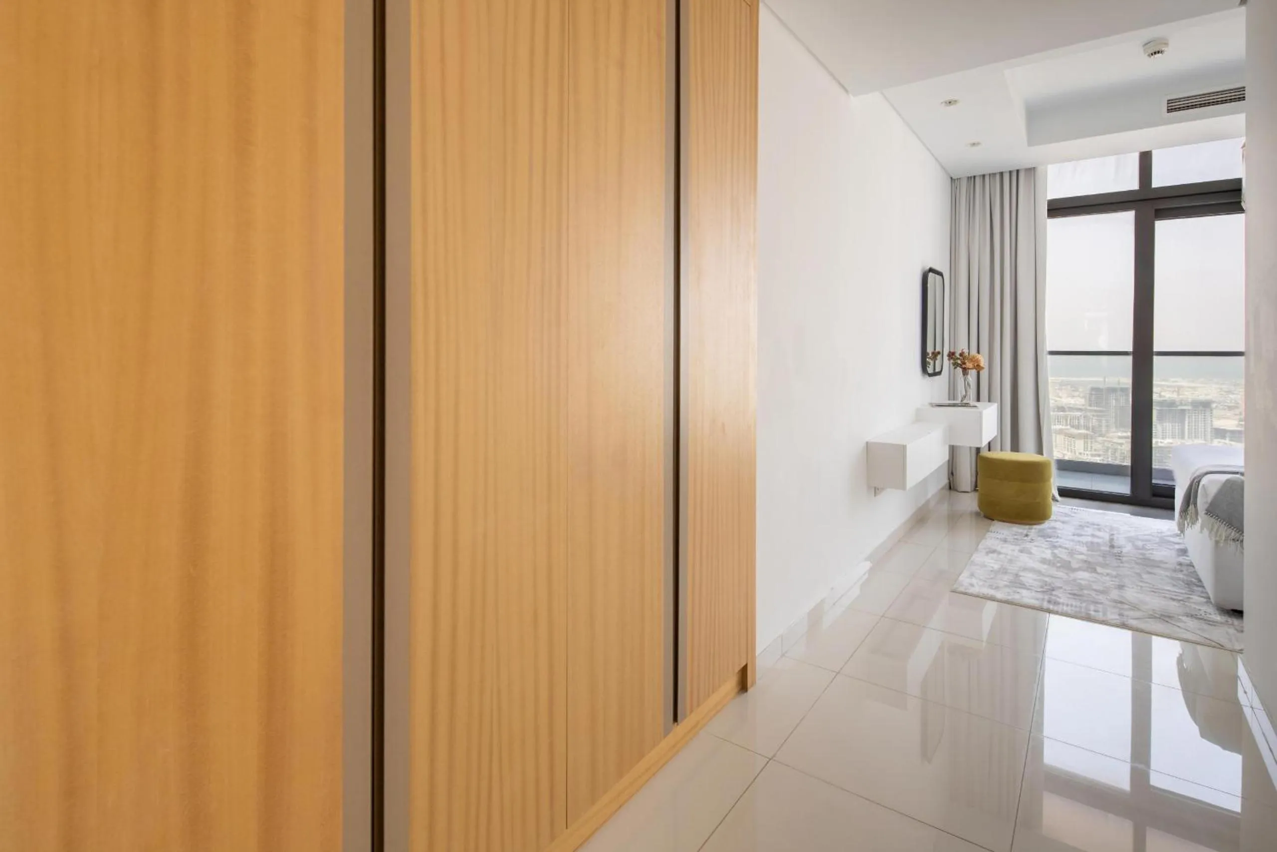 Bed in Frank Porter - Paramount Midtown