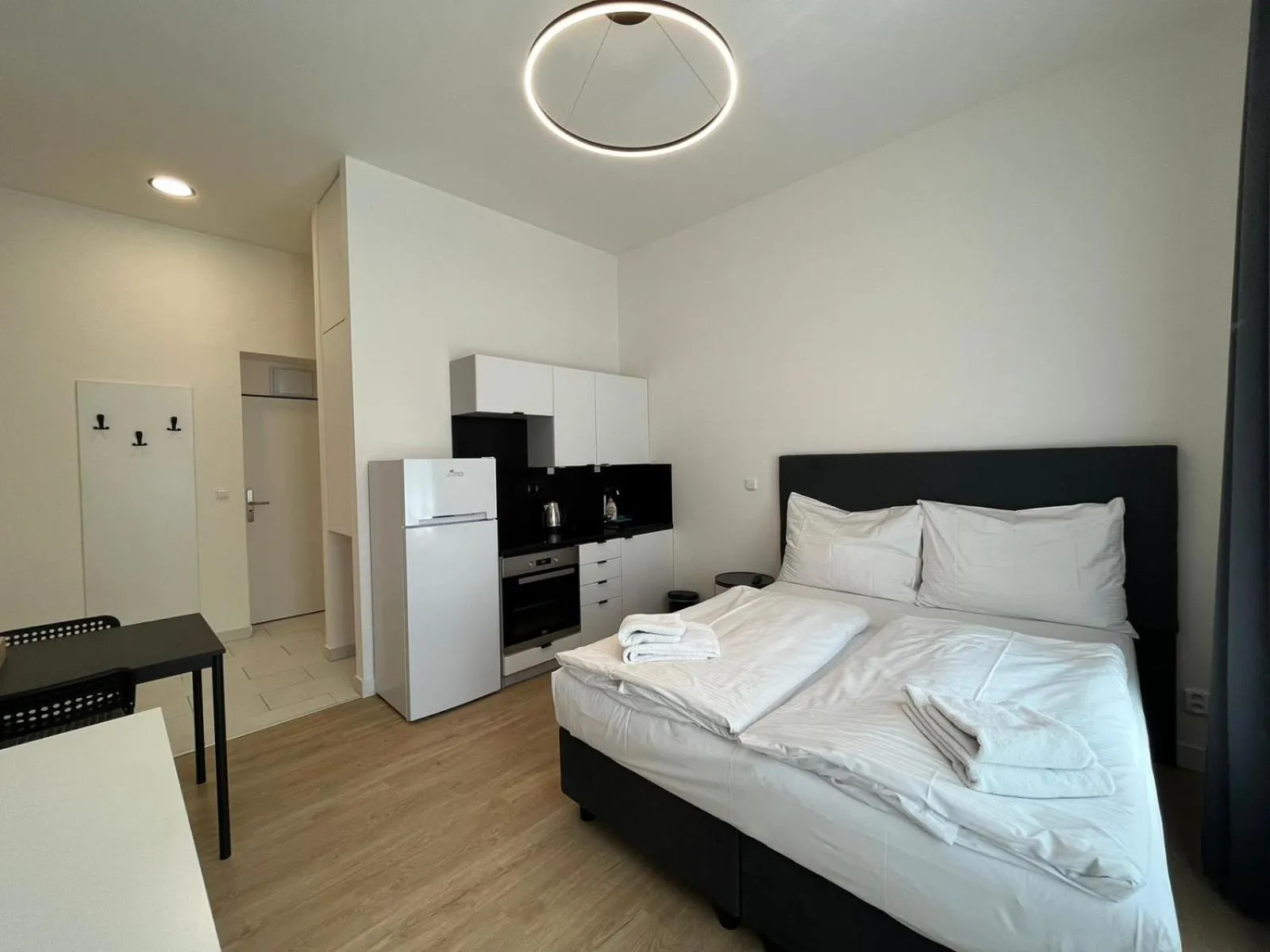 Bed in Figaro Suites