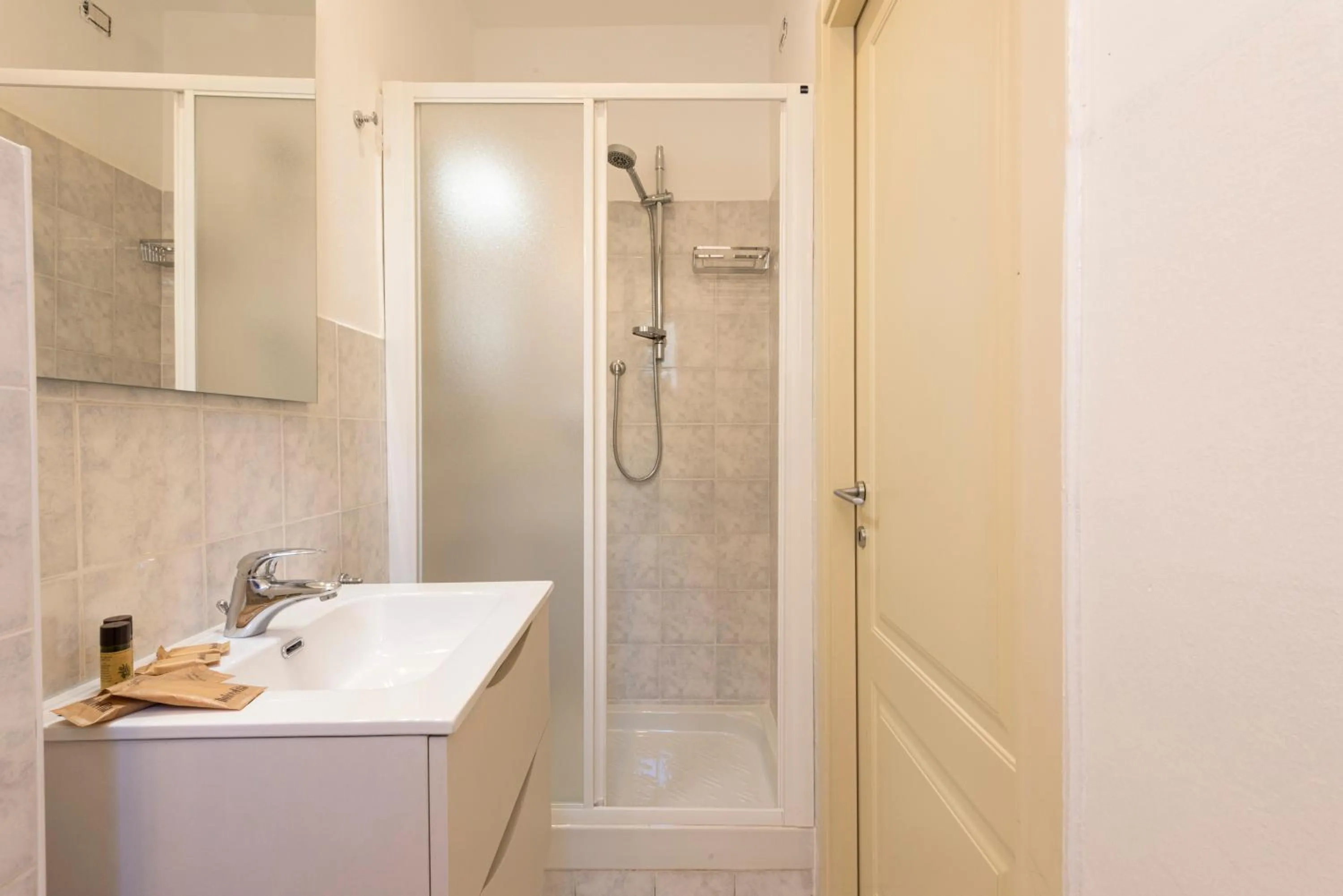 Bathroom in Santa Croce Palace by Mmega