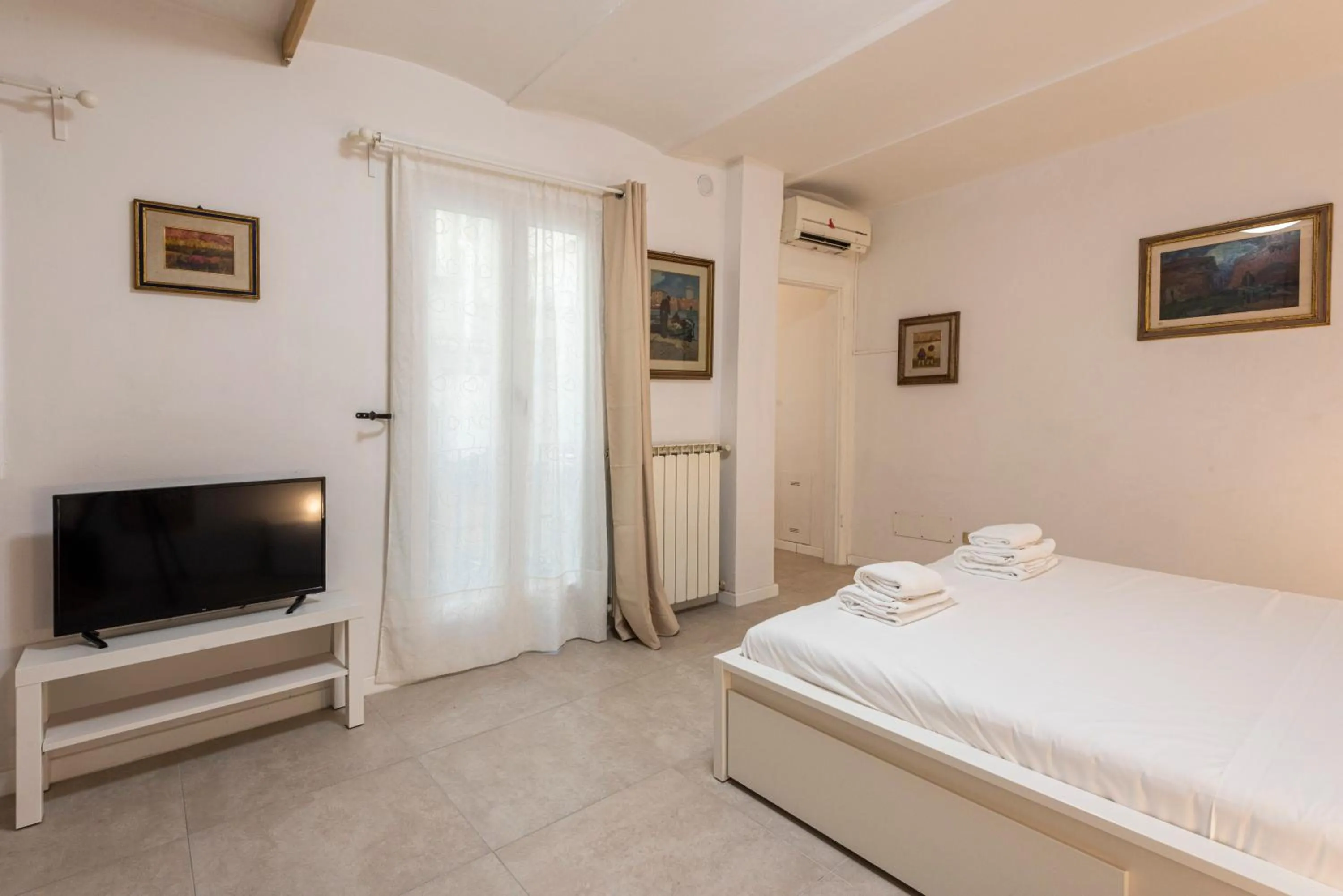 Bedroom, Bed in Santa Croce Palace by Mmega