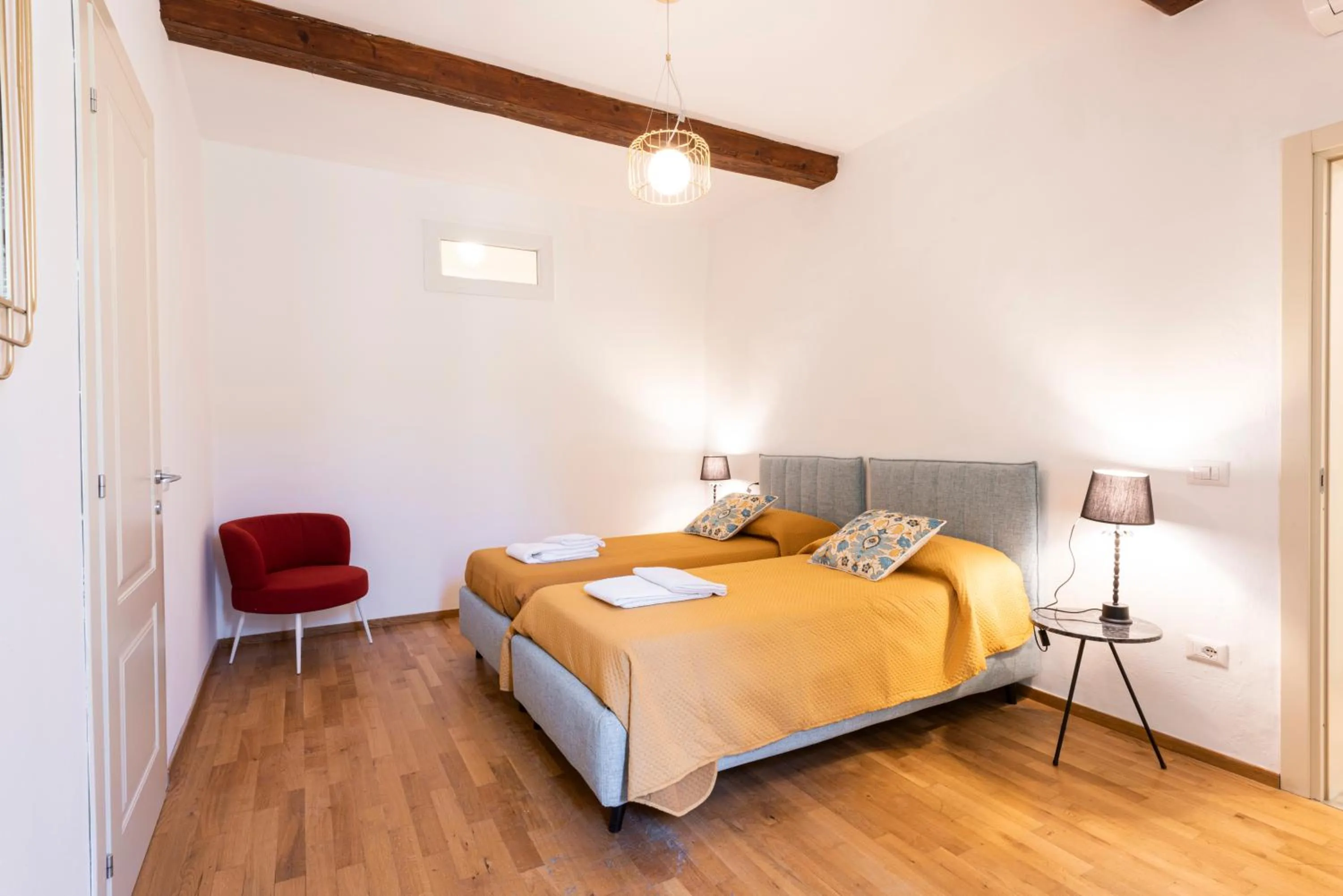 Bed in Santa Croce Palace by Mmega