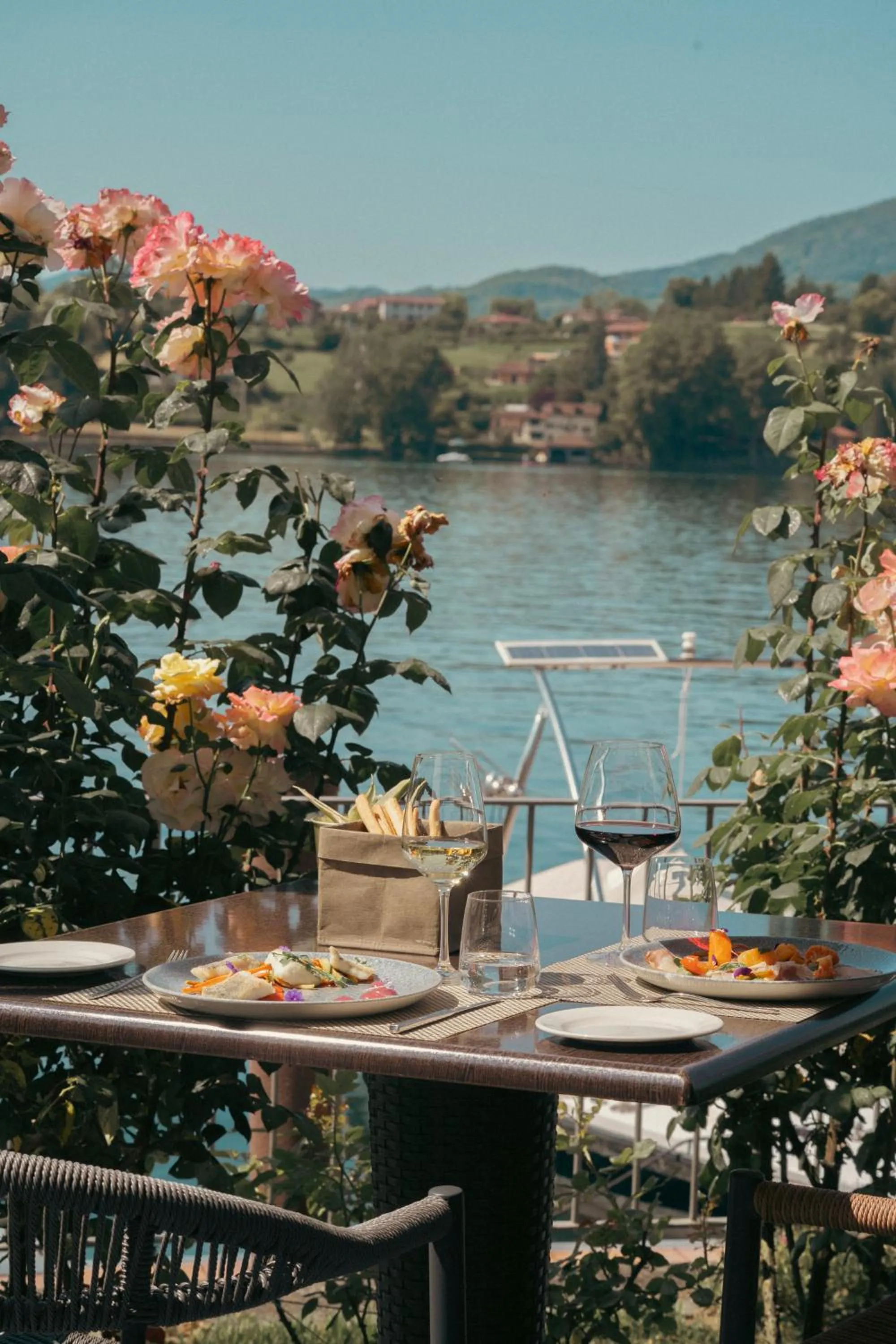 Restaurant/places to eat in Hotel L'Approdo