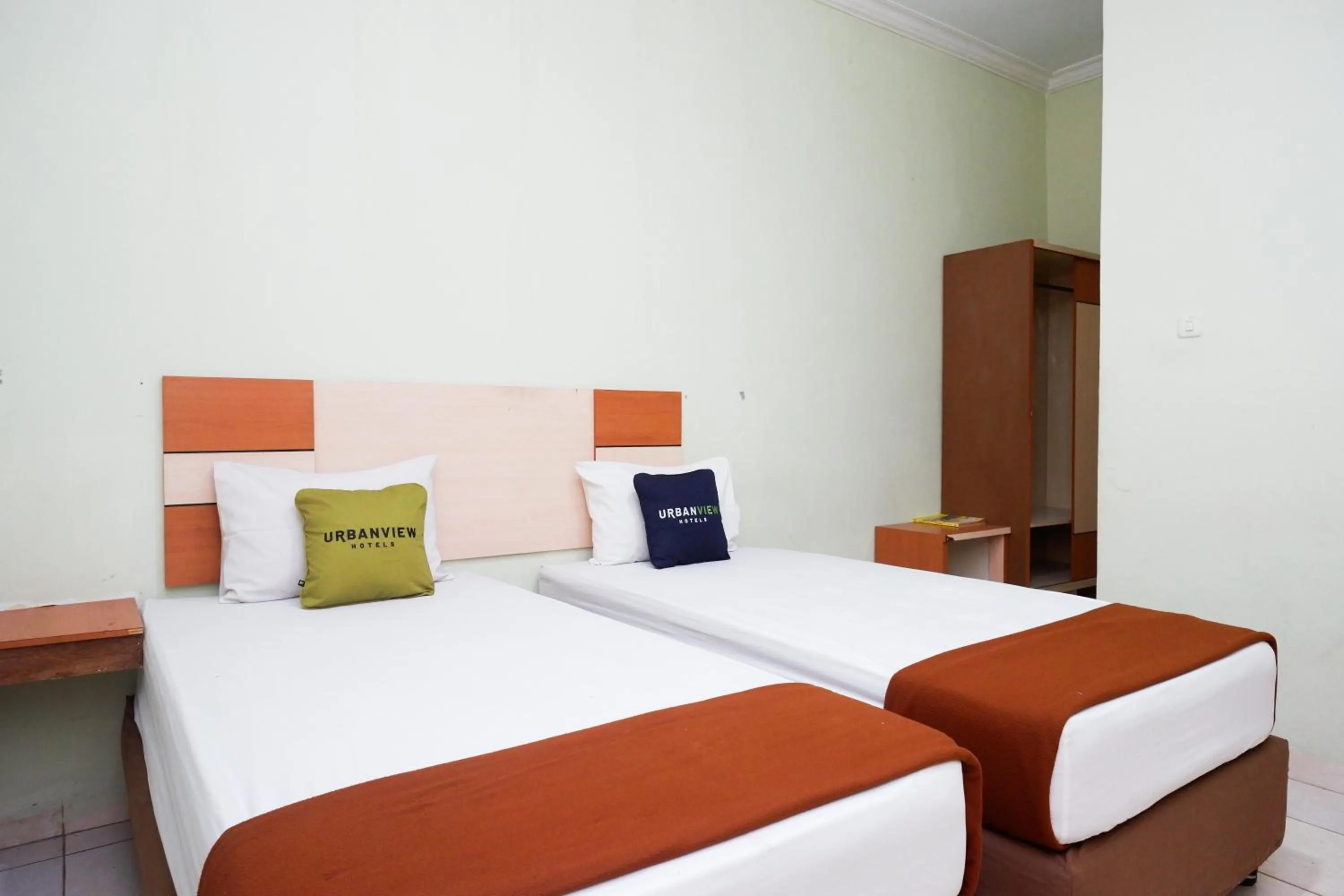 Bedroom, Bed in Urbanview Hotel Platinum Parepare