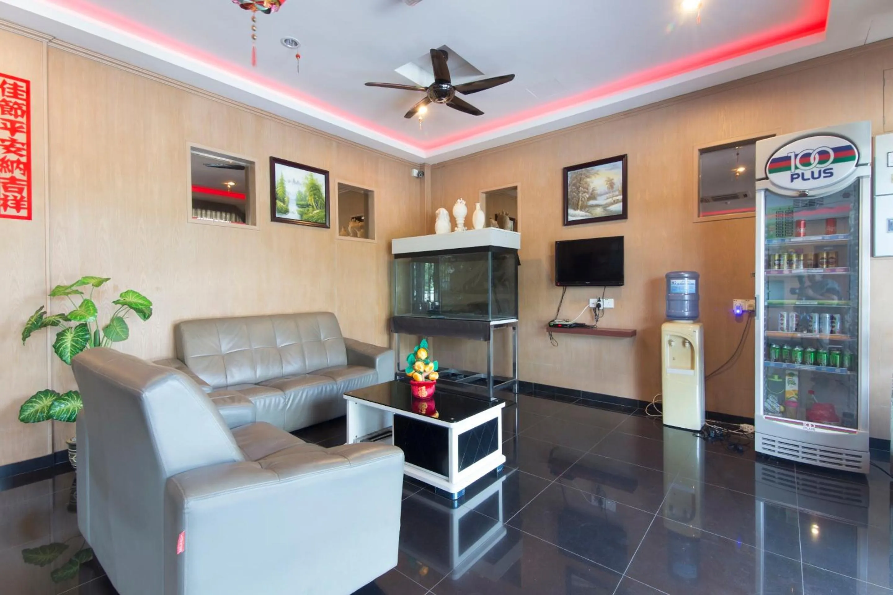 Lobby or reception in Chemor Inn