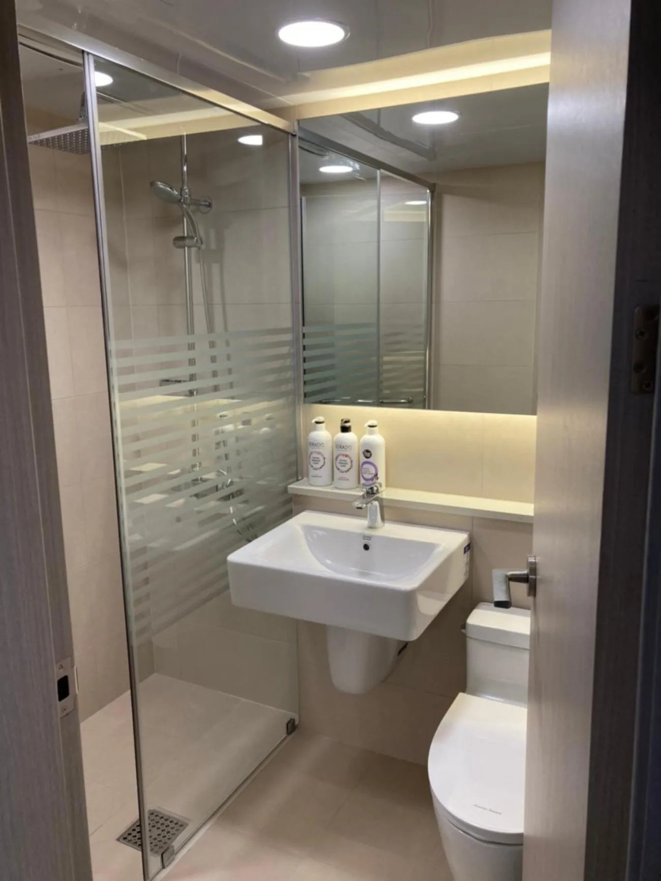 Shower in Kumho Hwasun Spa Resort