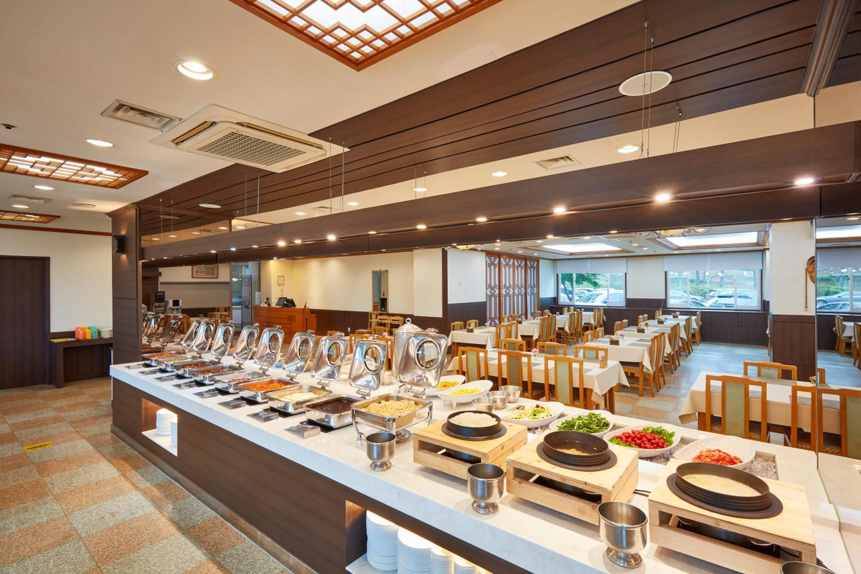 Restaurant/places to eat in Kumho Seorak Resort