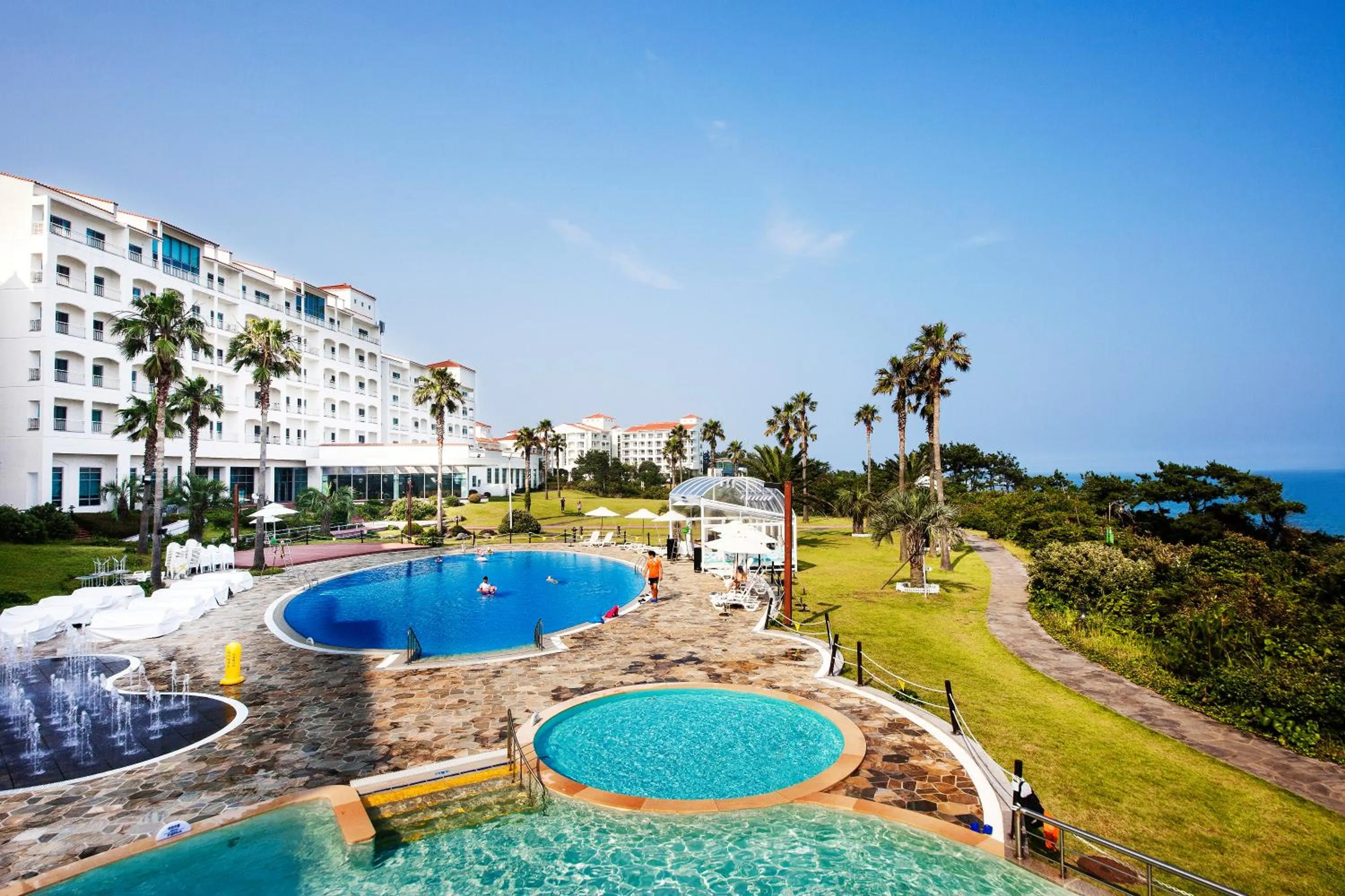 Property building in Kumho Jeju Resort