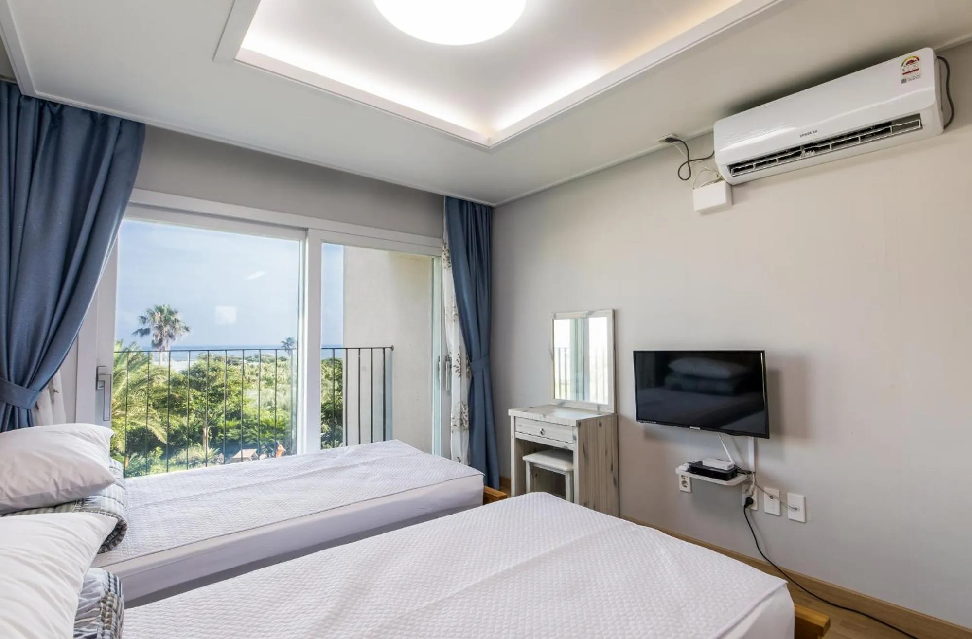 Bed in Jeju Bada Wi Olle Pension