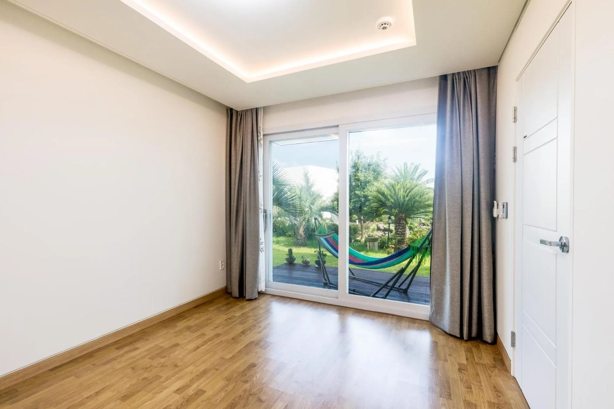 Jeju Bada Wi Olle Pension