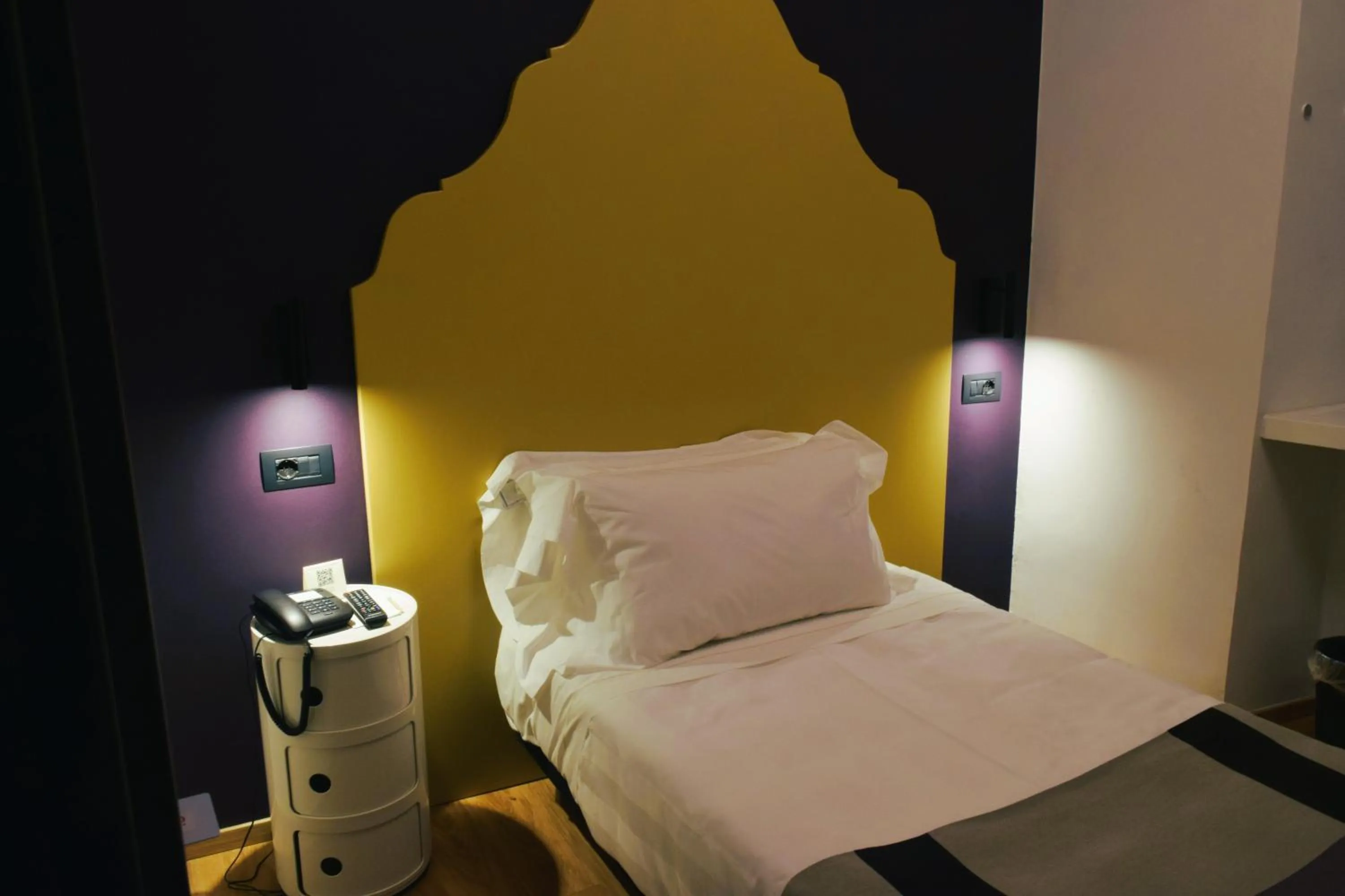 Bed in Hotel Priori Secret Garden