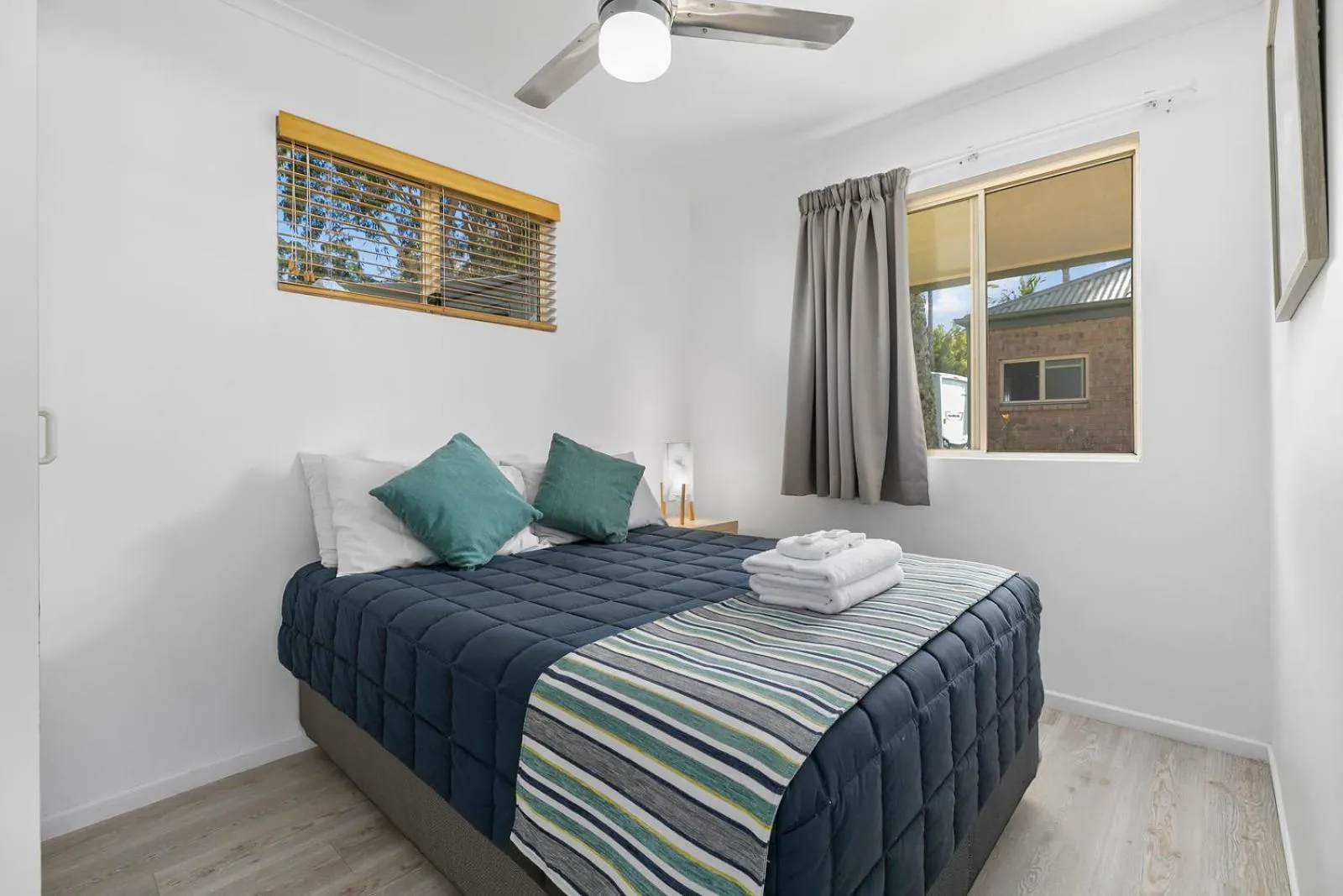 Bedroom, Bed in Ingenia Holidays Noosa