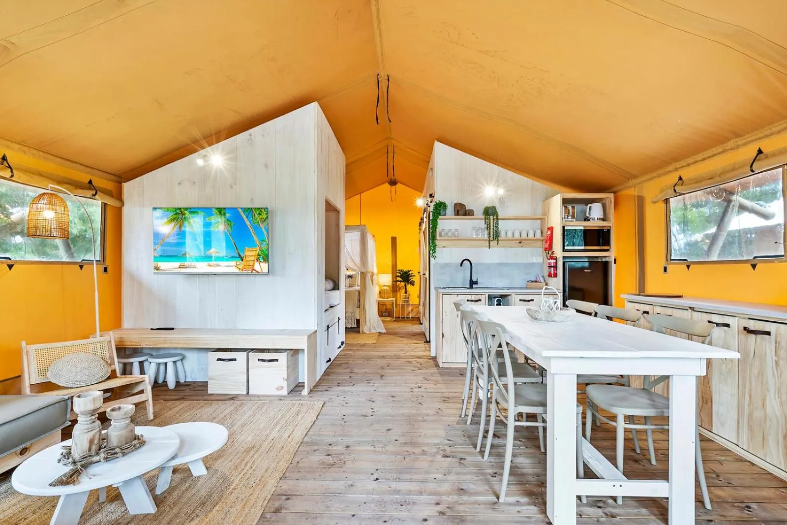 Kitchen or kitchenette in Ingenia Holidays Noosa