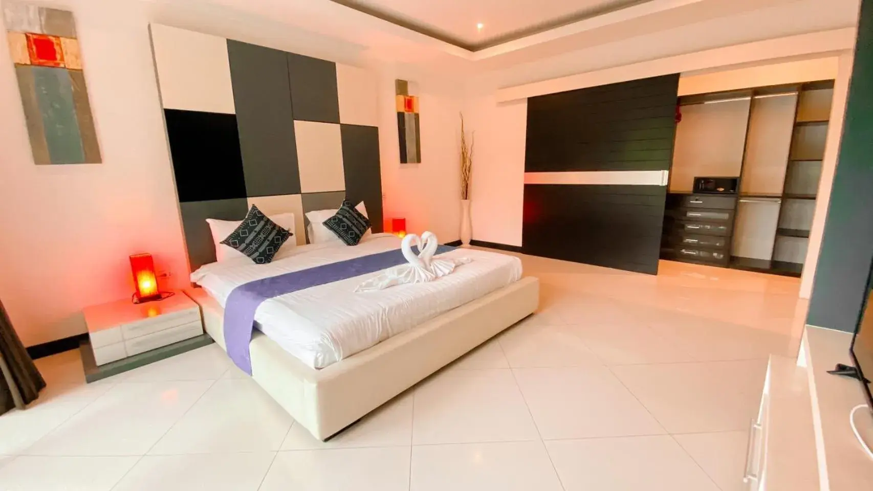 Three-Bedroom Villa with Private Pool in Hidden Palm Pool Villas Three-Bedroom Villa with Private Pool in Hidden Palm Pool Villas