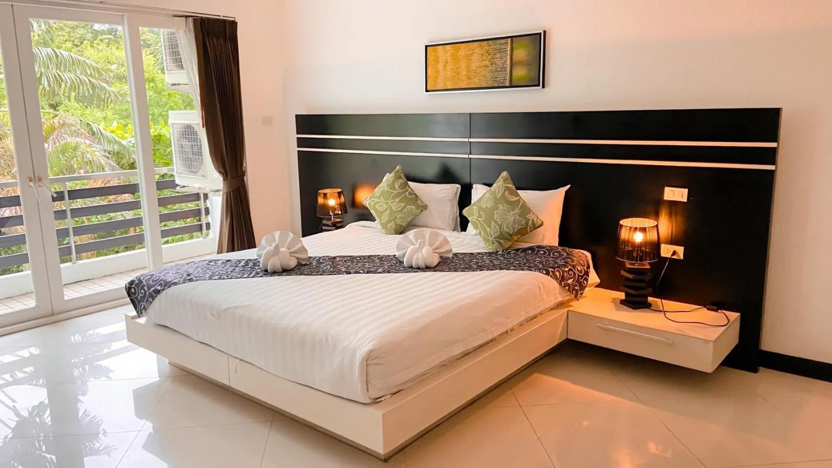 Bed in Hidden Palm Pool Villas