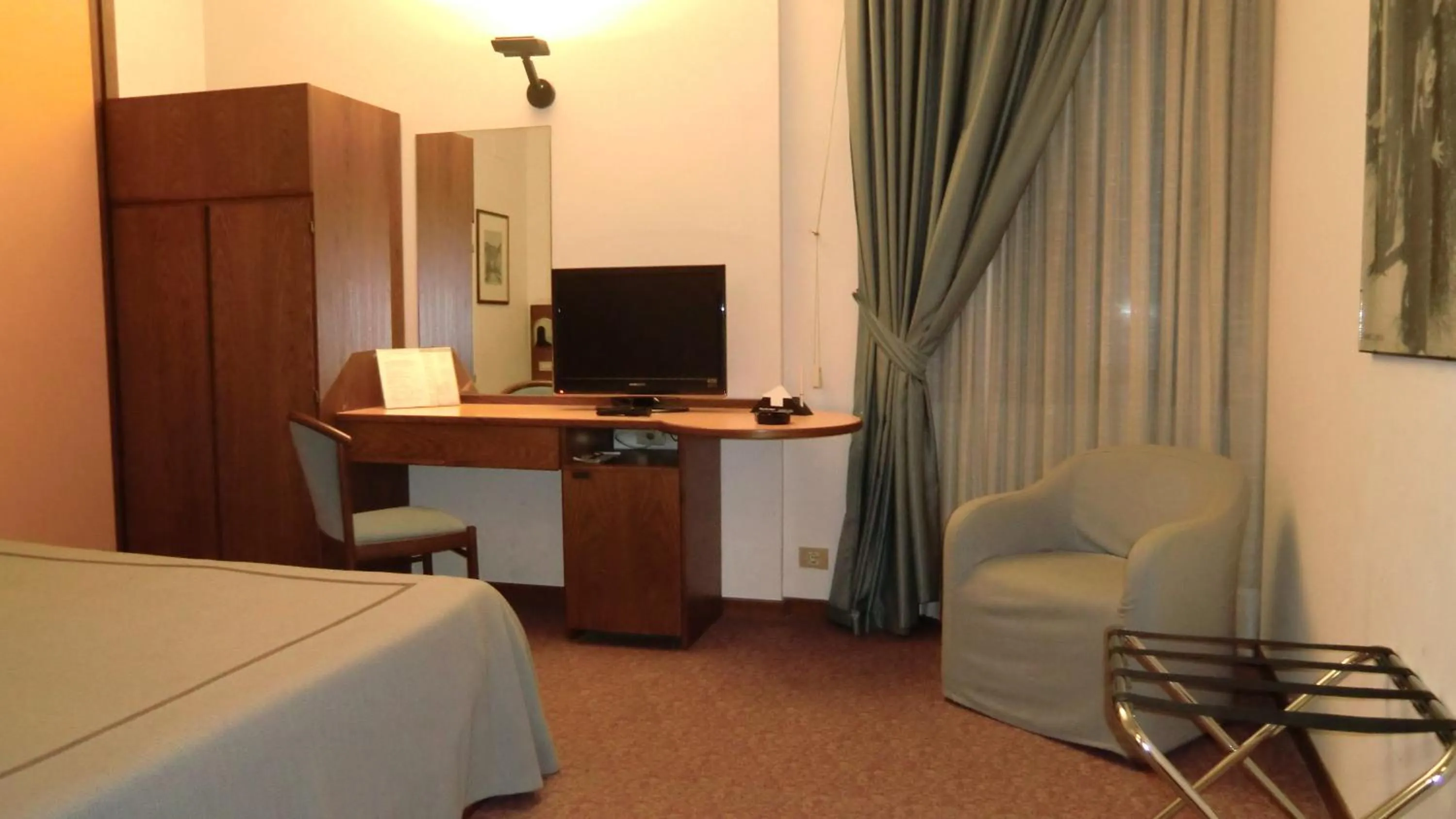 Shower in Hotel Giardino