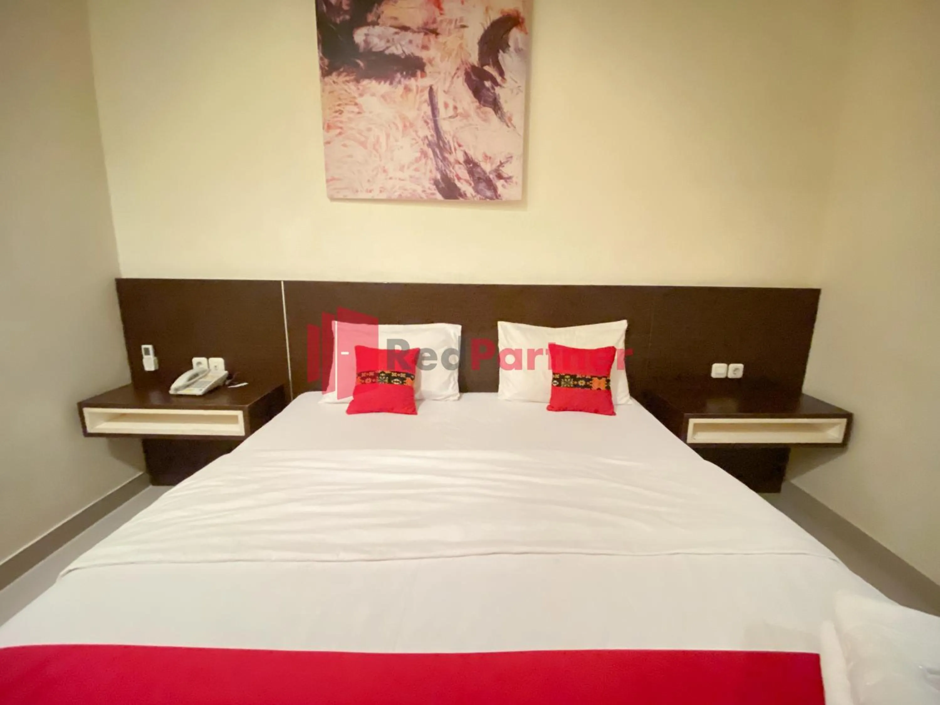 Bedroom in Hotel Alpha Makassar RedPartner