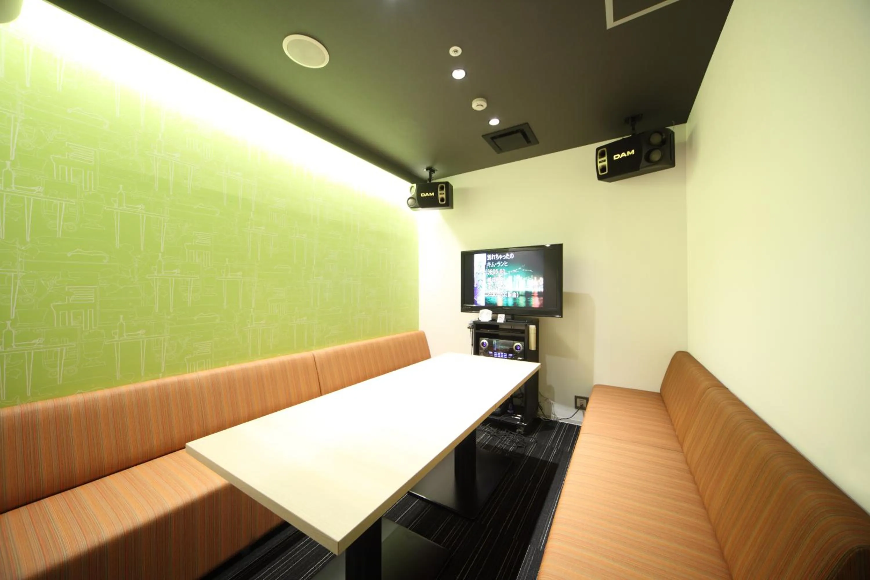 Karaoke in -SPA RESORT- Nagoya Kasadera Hotel