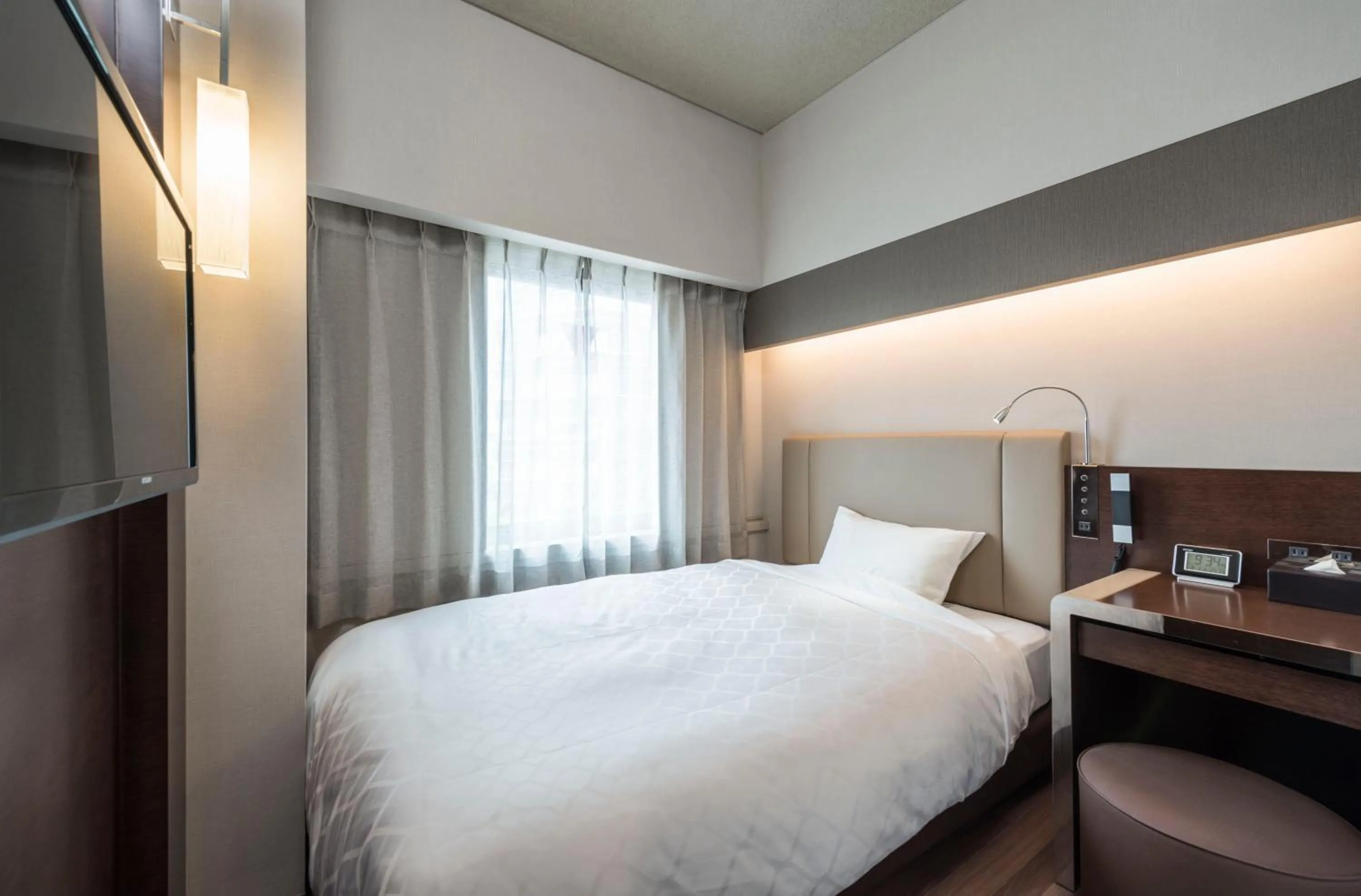 Bed in Nagoya Kanayama Hotel