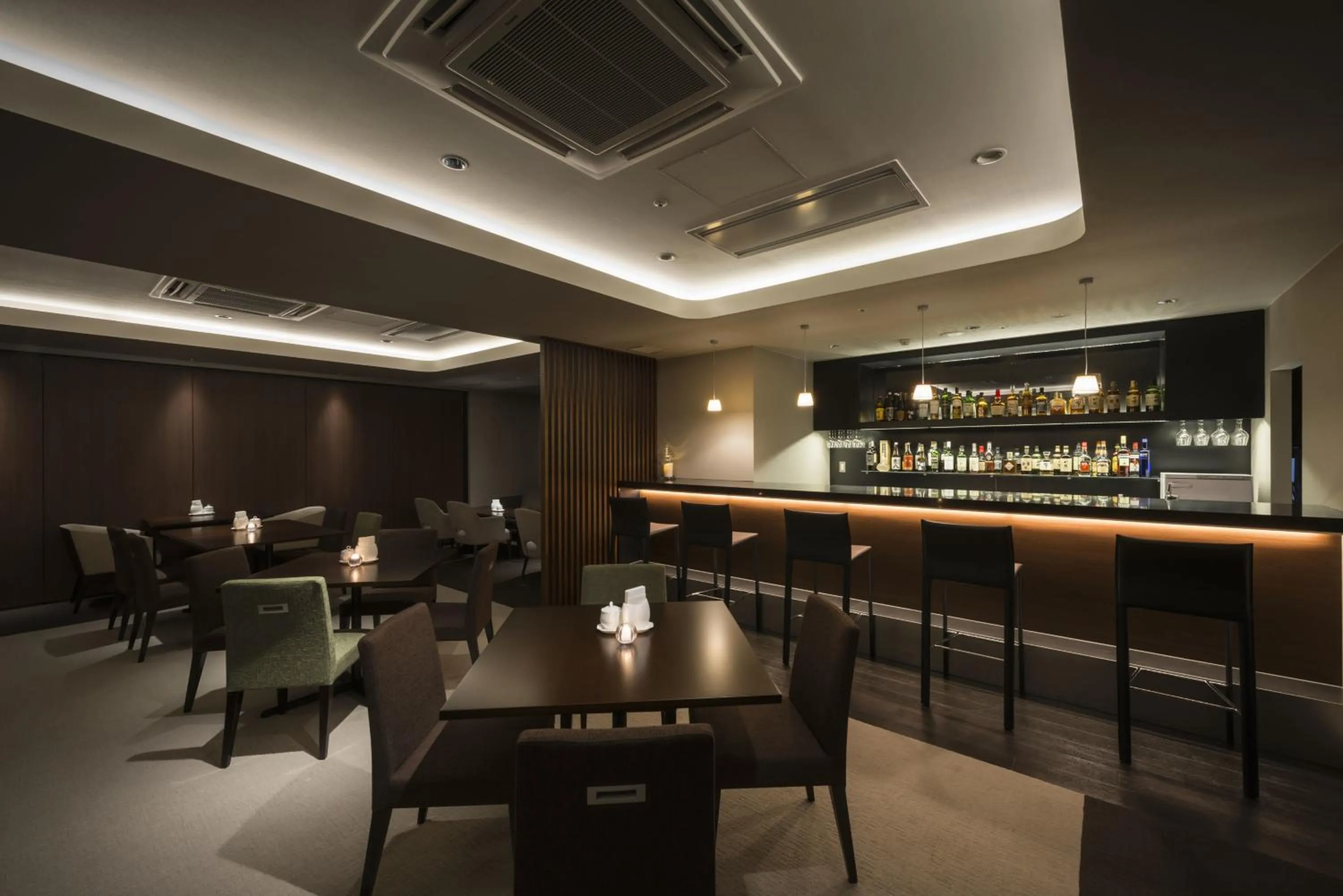 Lounge or bar in Nagoya Kanayama Hotel