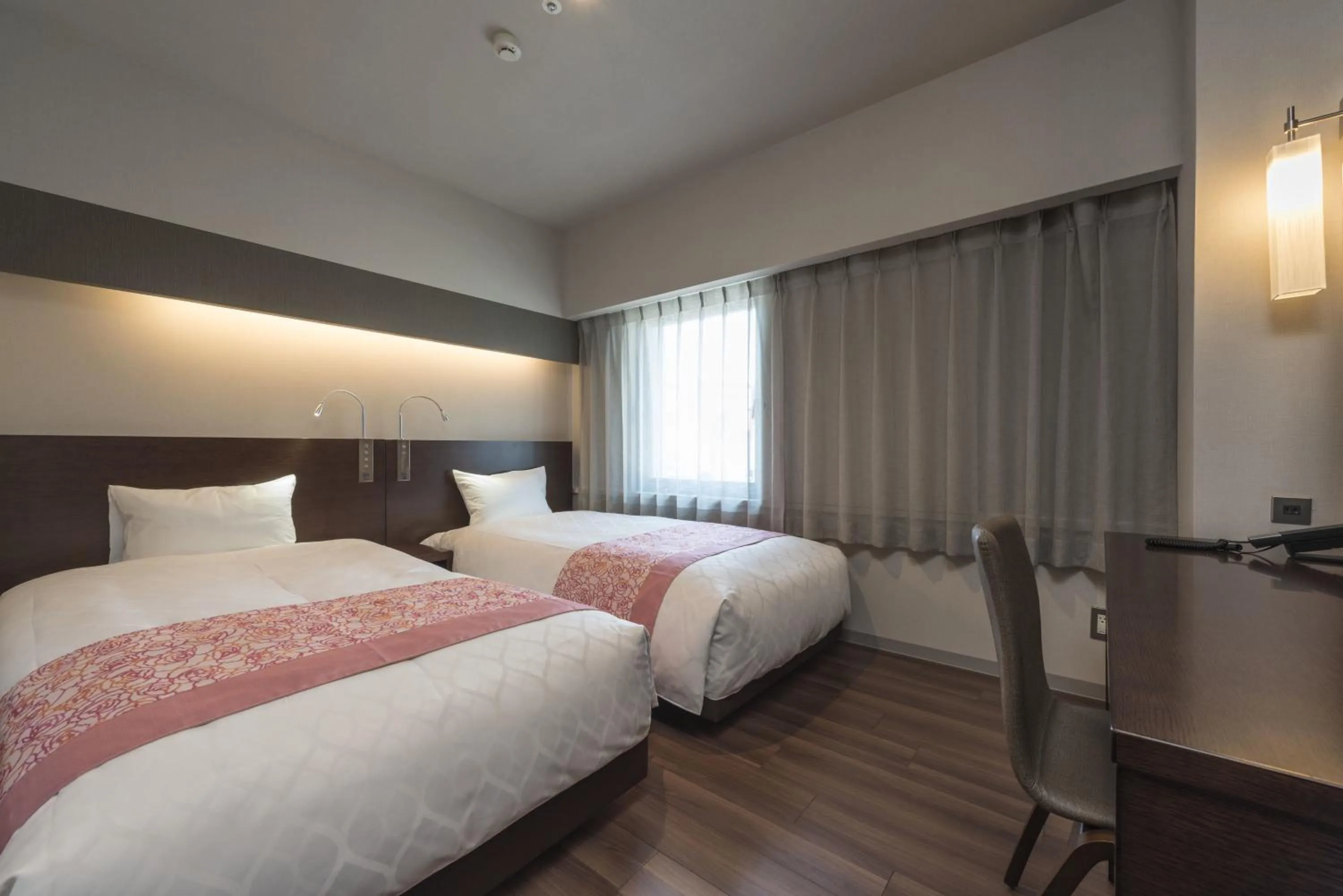 Photo of the whole room, Bed in Nagoya Kanayama Hotel