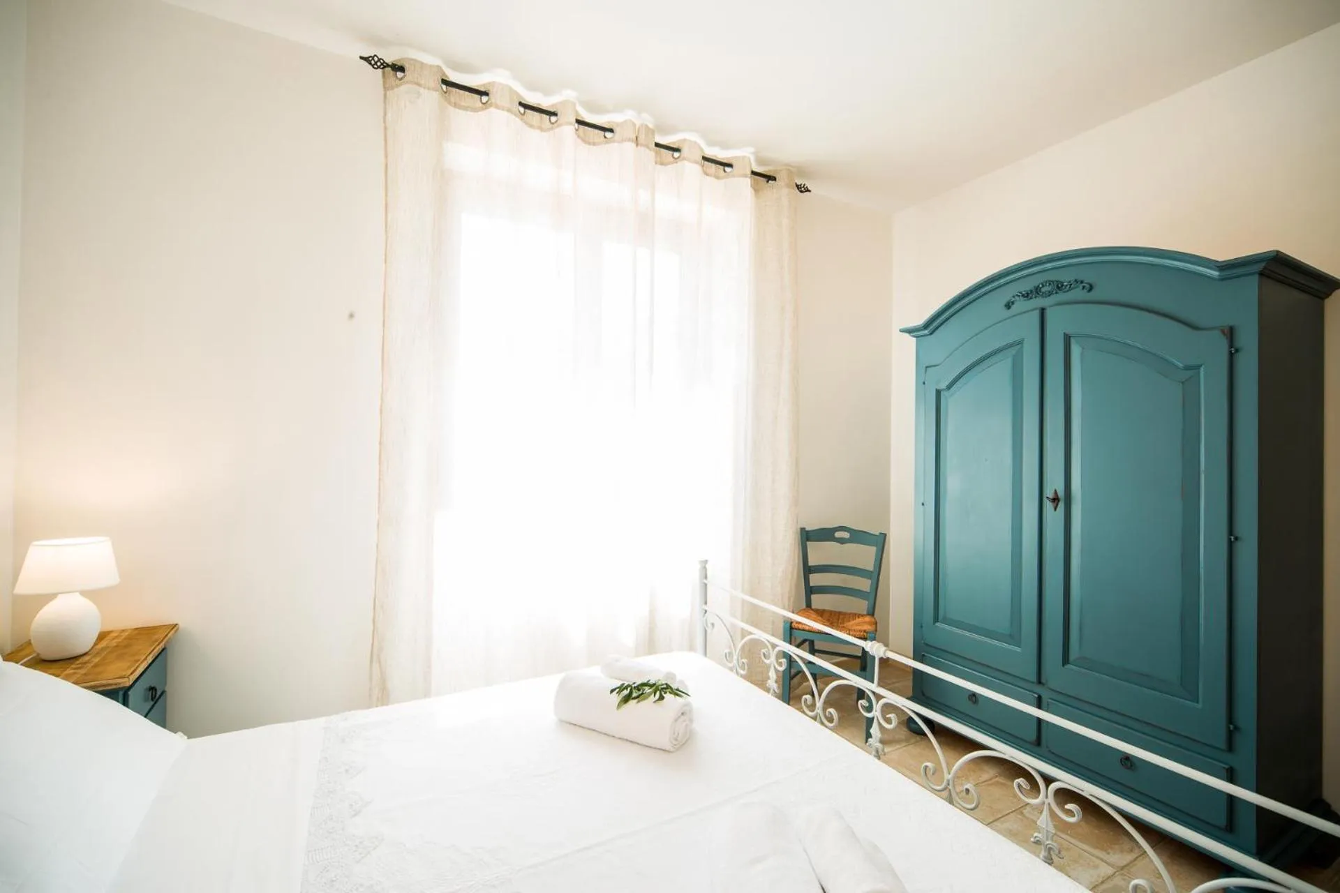 Bed in Trulli Nuova Aia Resort