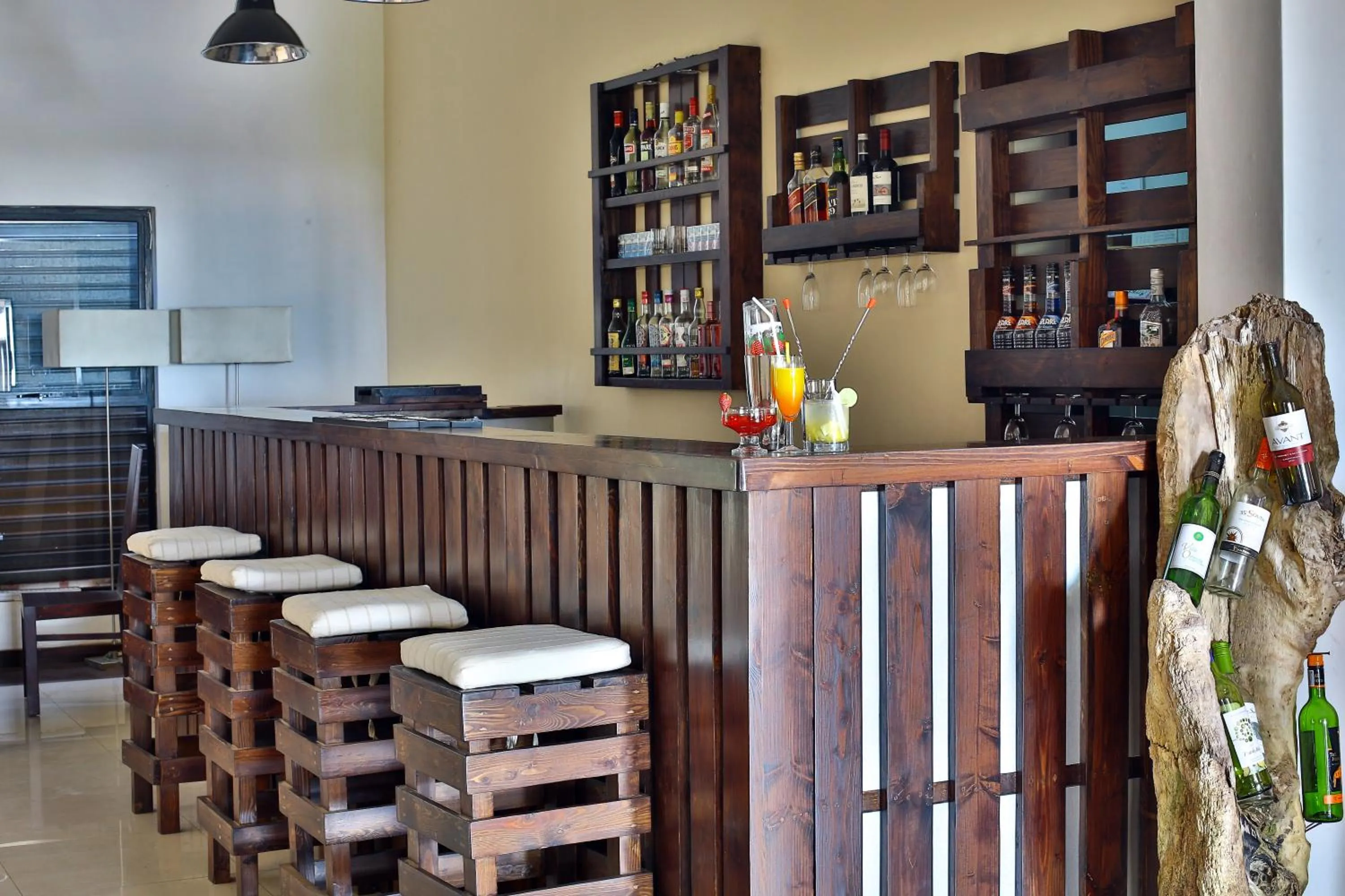 Lounge or bar in Amagi Beach – Secluded Slice of Paradise