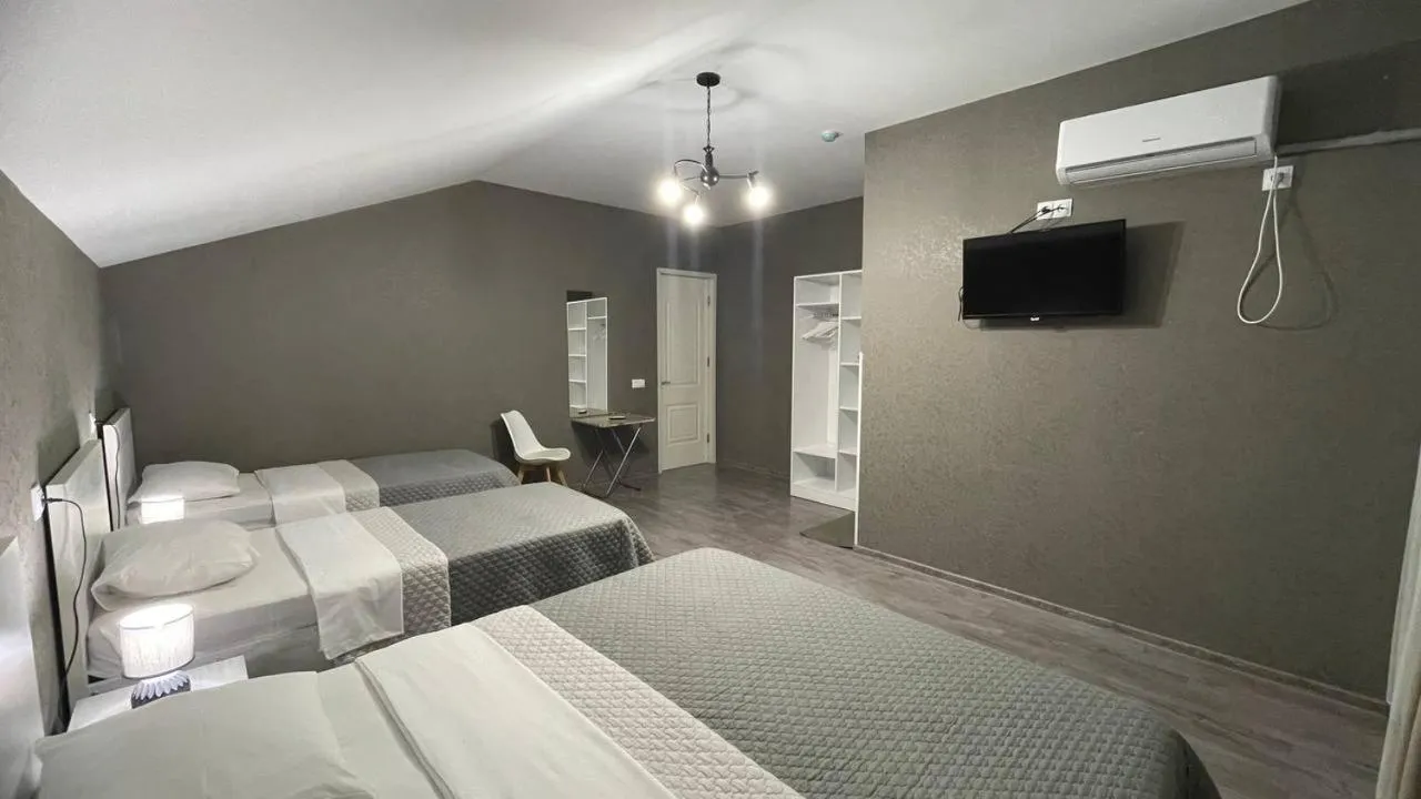 Bed in Hotel West Face