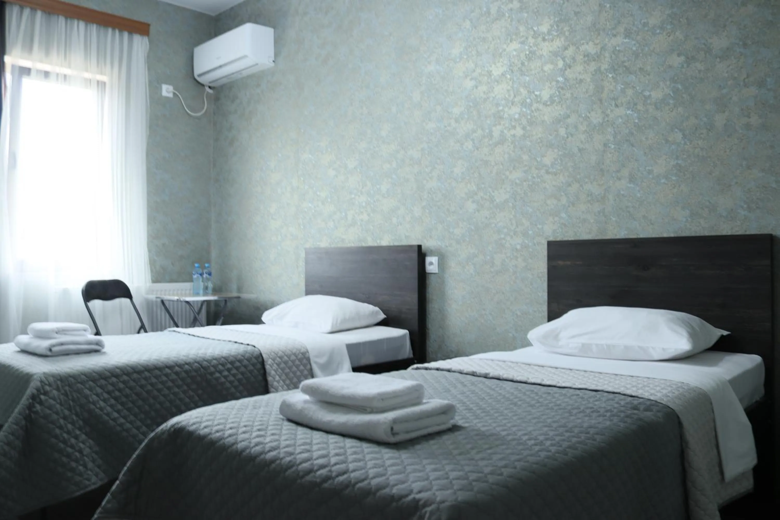 towels in Hotel West Face