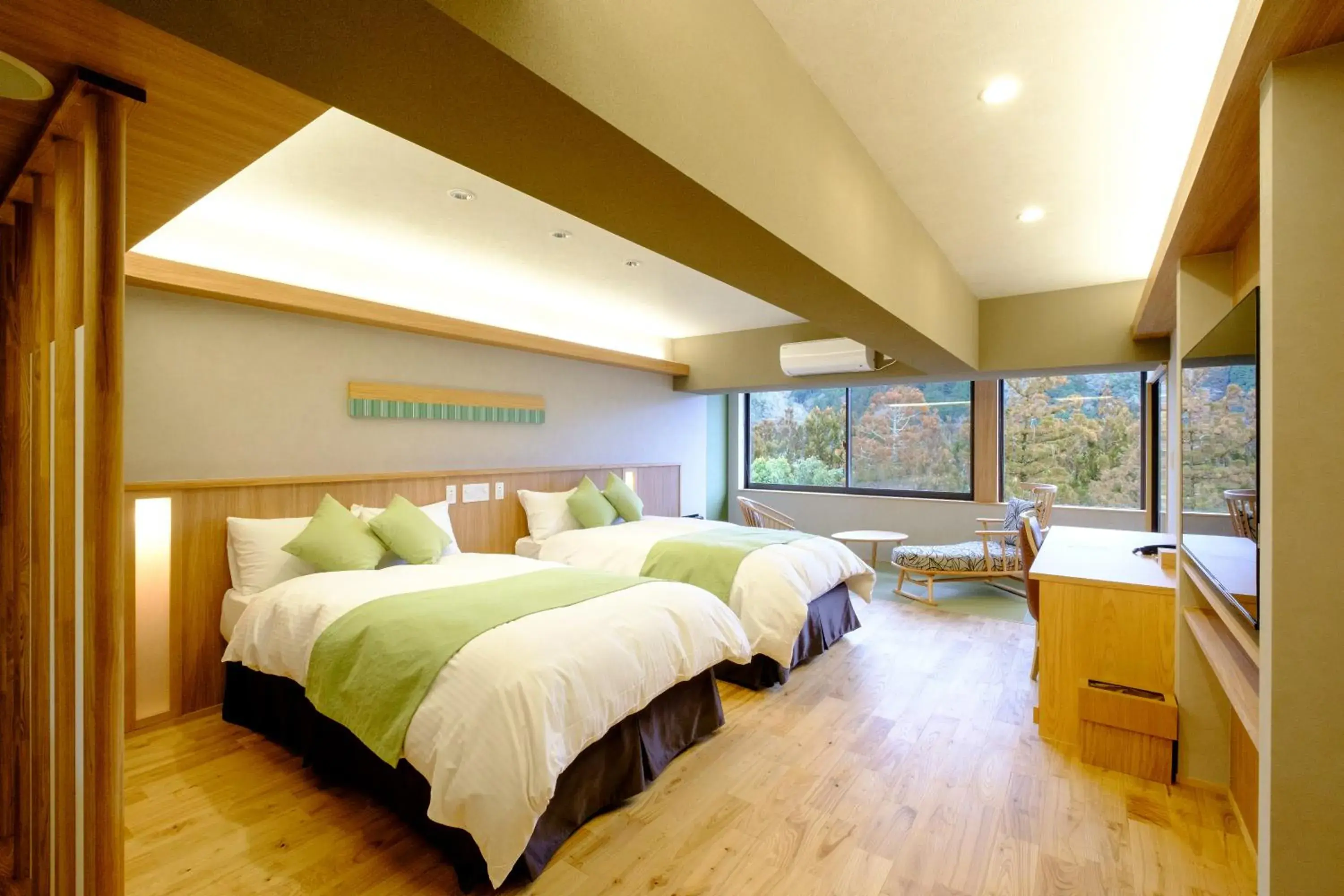 Deluxe Twin Room in 湯郷グランドホテル Yunogo Onsen Yunogo Grand Hotel Deluxe Twin Room in 湯郷グランドホテル Yunogo Onsen Yunogo Grand Hotel