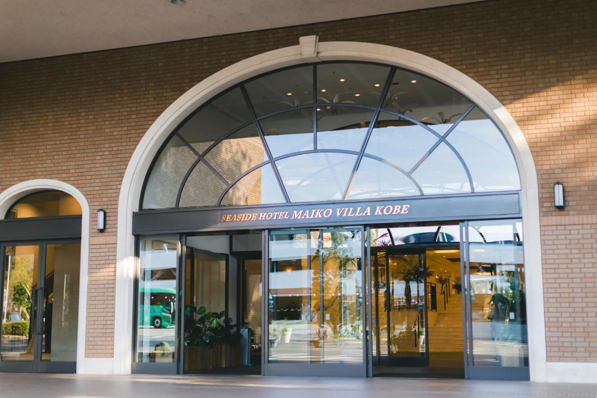 Property building in Seaside Hotel Maiko Villa Kobe