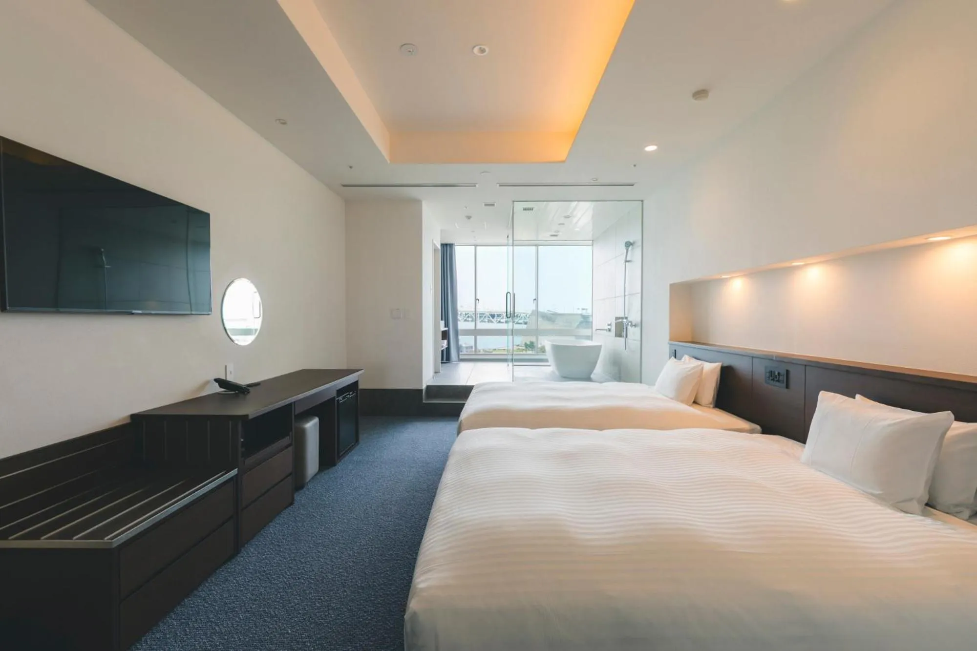 Photo of the whole room, Bed in Seaside Hotel Maiko Villa Kobe