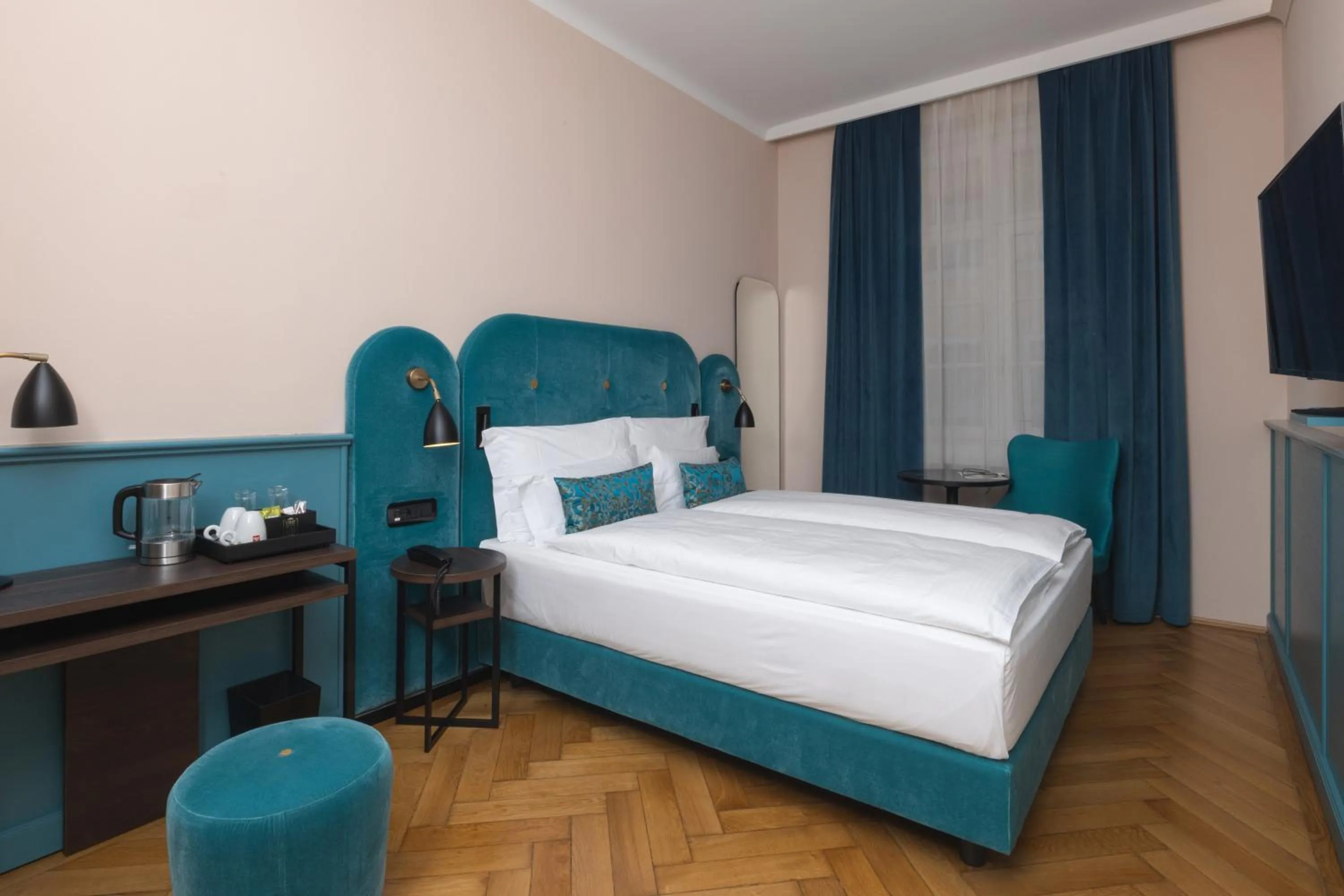 Bed in Stadt Hotel Città